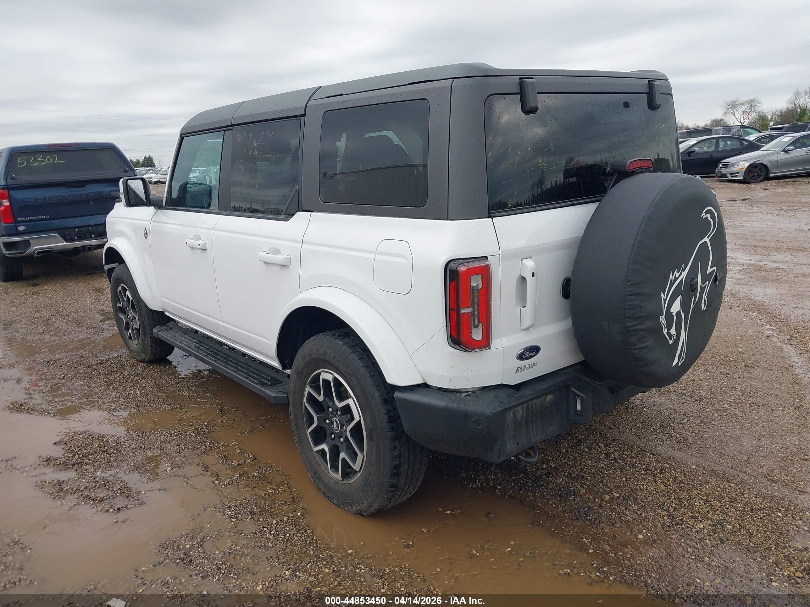 2023 Ford Bronco Outer Banks White vin: 1FMDE5BH7PLB50064