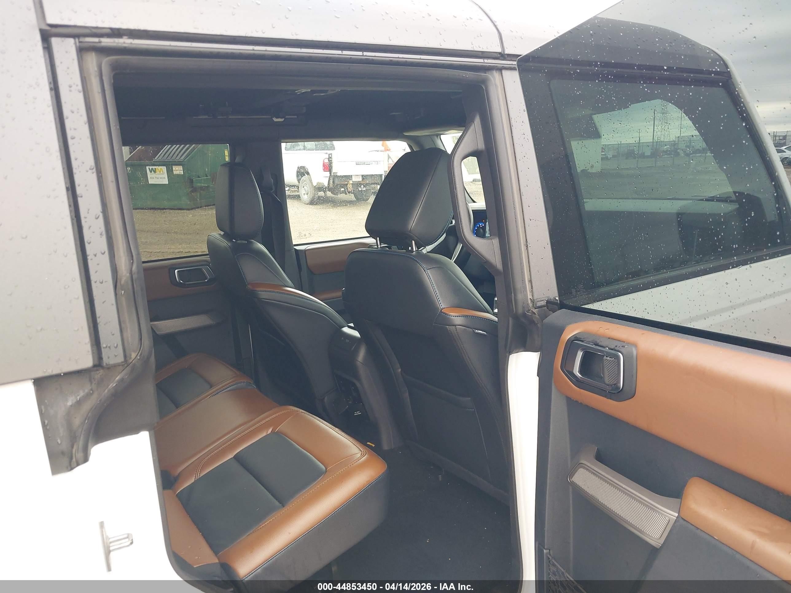 2023 Ford Bronco Outer Banks White vin: 1FMDE5BH7PLB50064