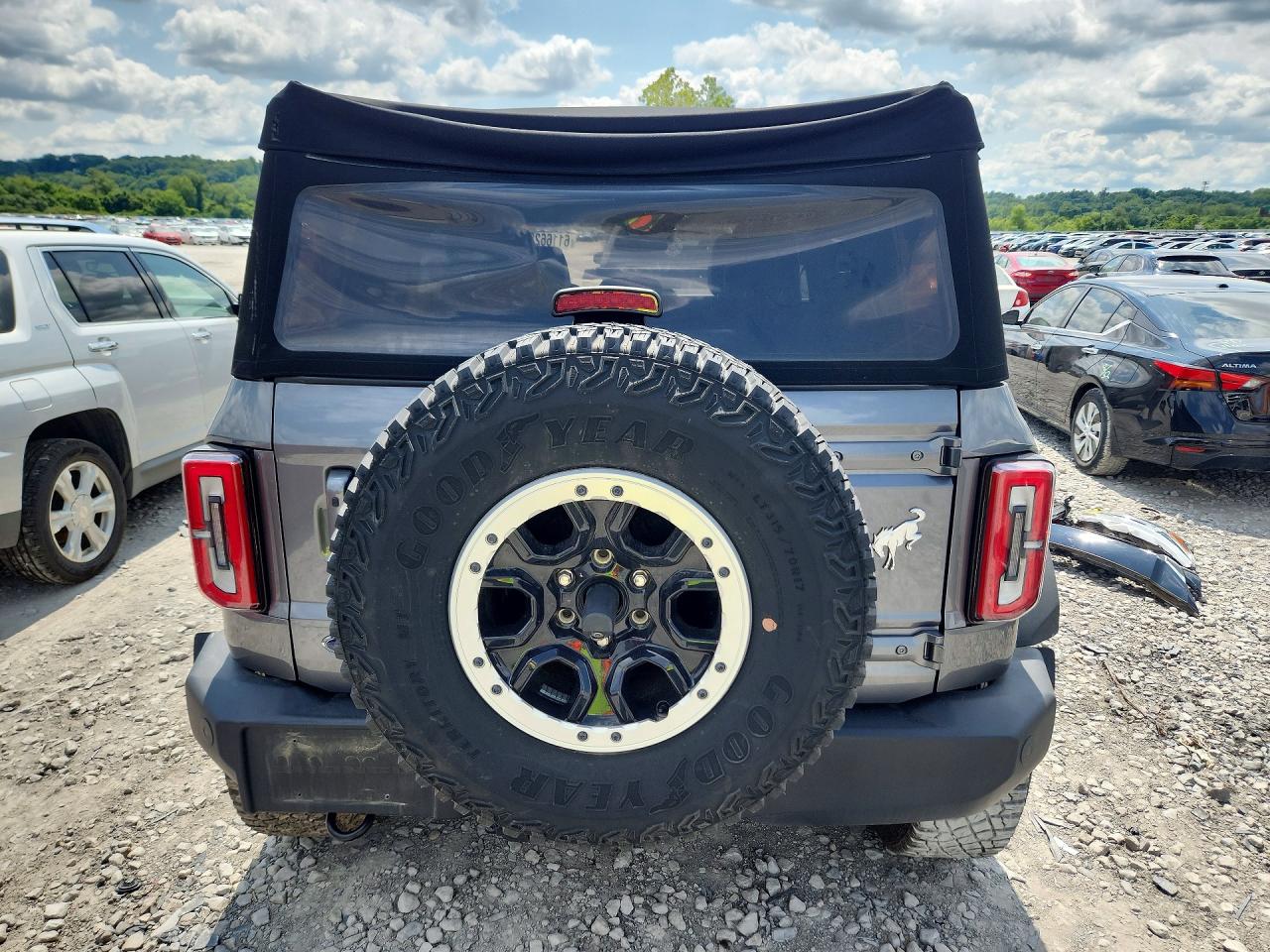 2023 Ford Bronco Base Gray vin: 1FMDE5DH1PLB59971