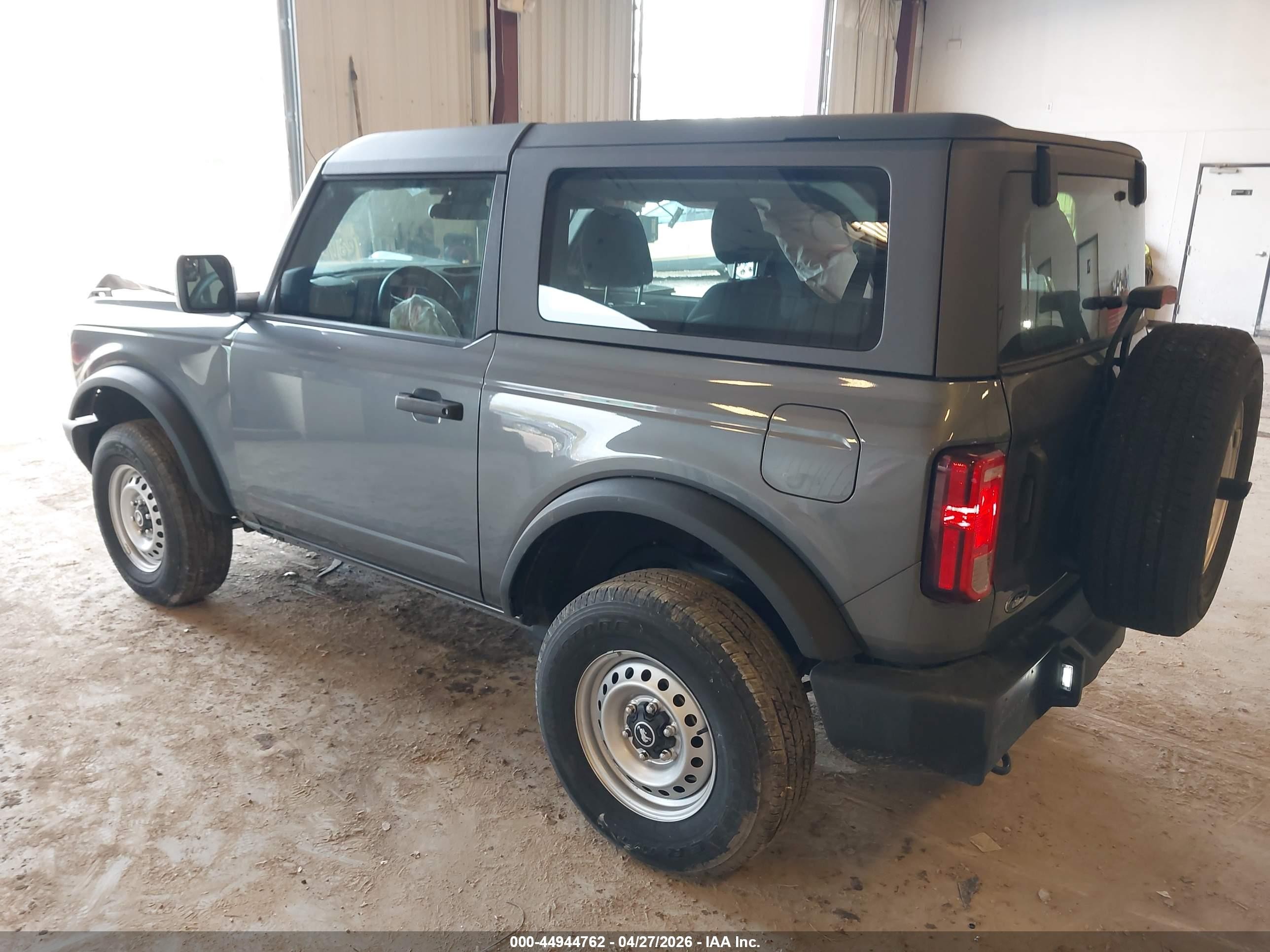 2025 Ford Bronco   Gray vin: 1FMDE6AH5SLA62050