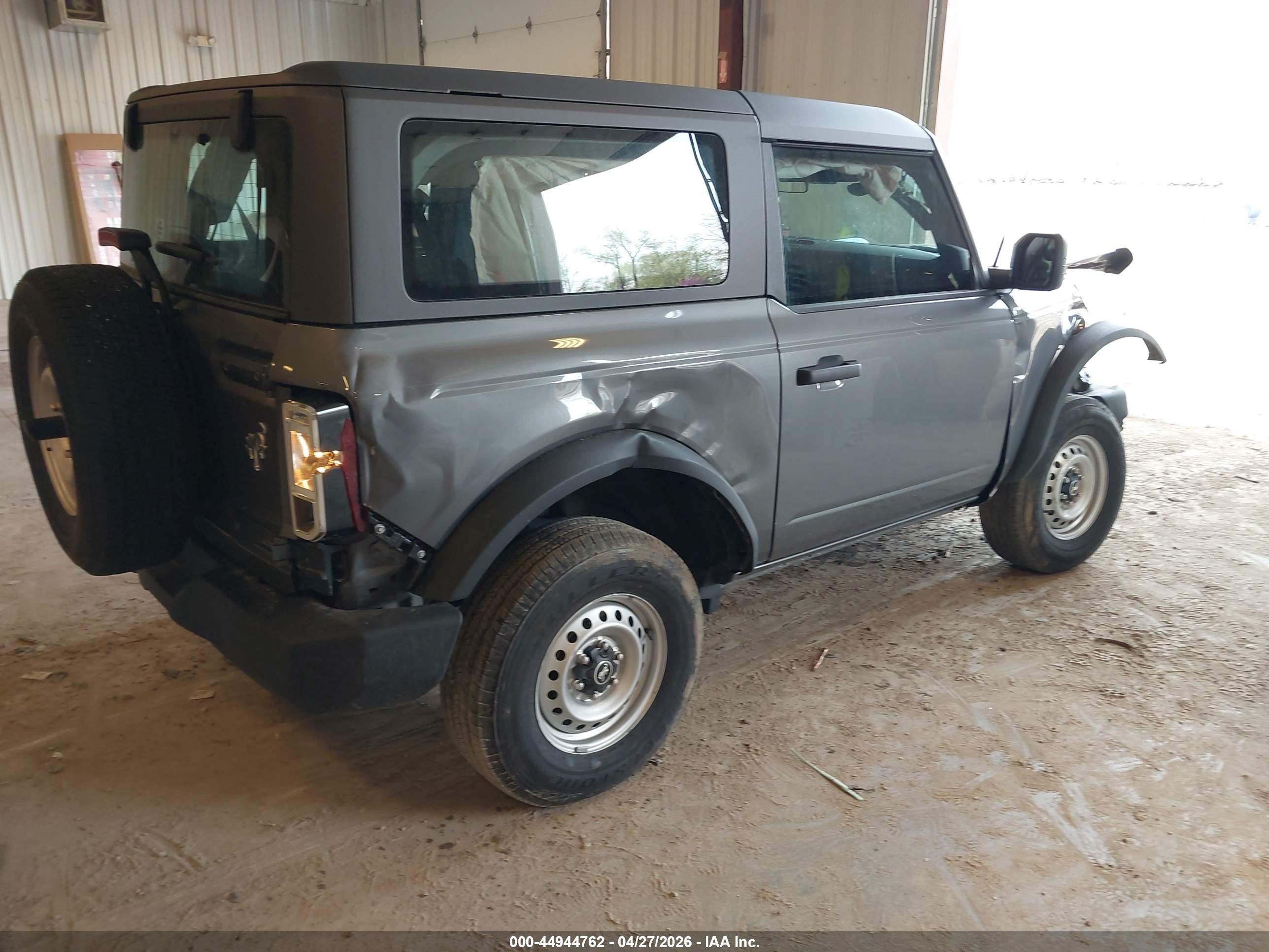 2025 Ford Bronco   Gray vin: 1FMDE6AH5SLA62050