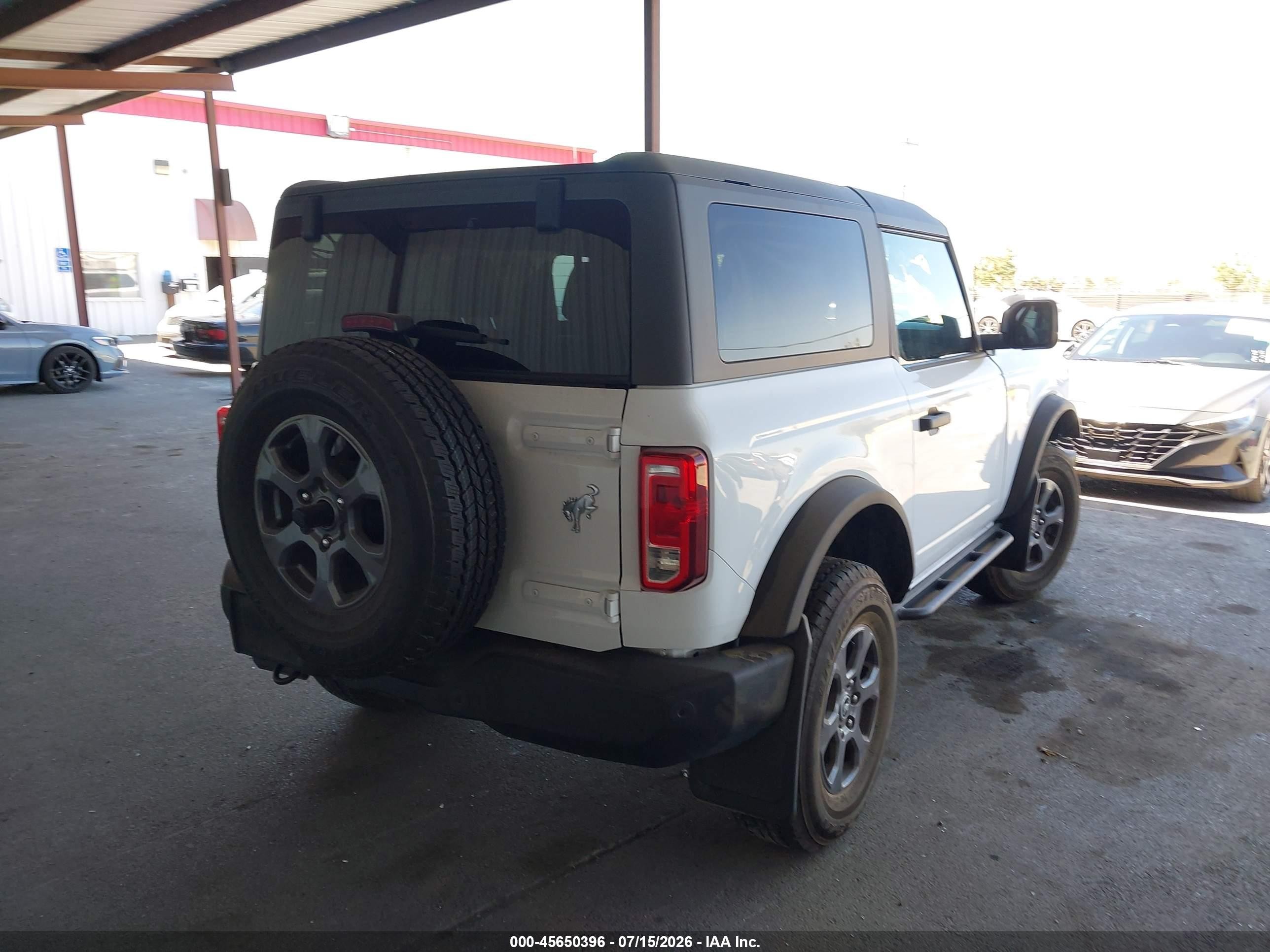 2024 Ford Bronco Big Bend Белый vin: 1FMDE7AH8RLA03459