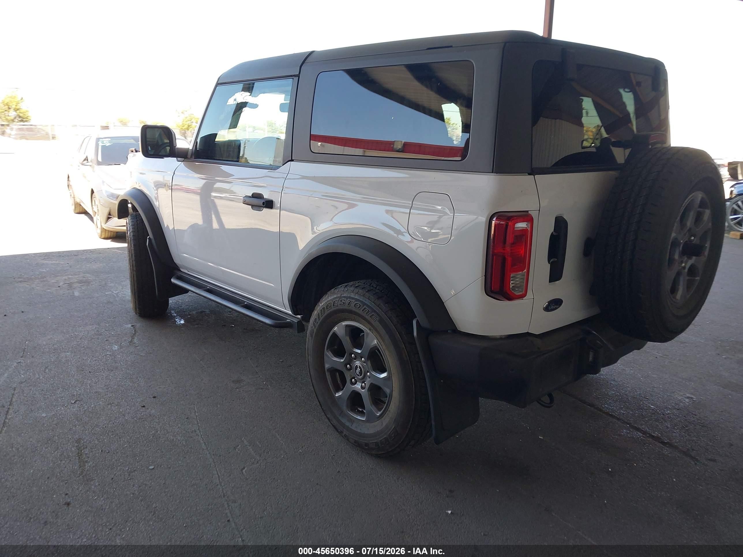 2024 Ford Bronco Big Bend Белый vin: 1FMDE7AH8RLA03459