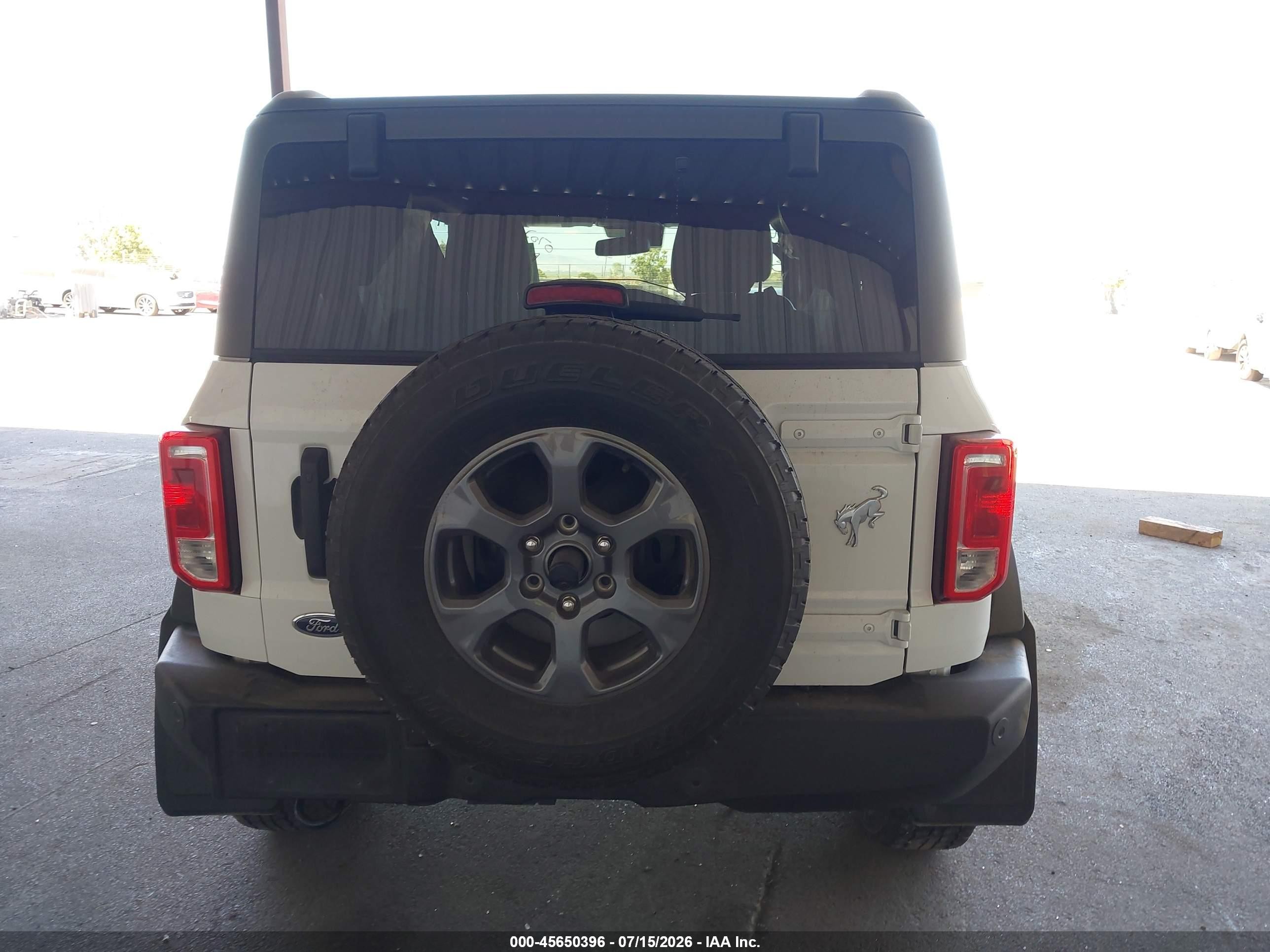 2024 Ford Bronco Big Bend Белый vin: 1FMDE7AH8RLA03459