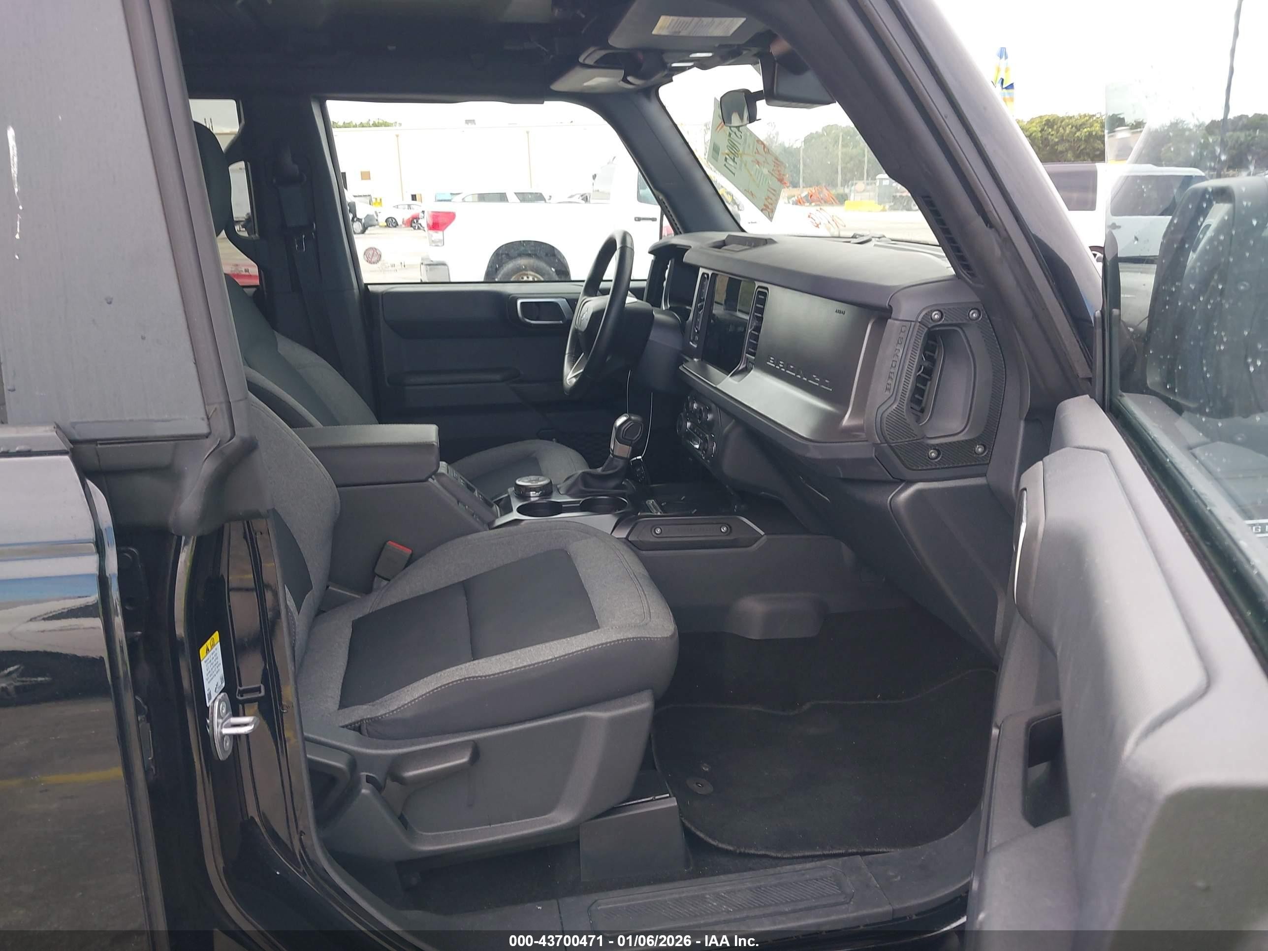 2025 Ford Bronco Big Bend Black vin: 1FMDE7BH3SLA43923