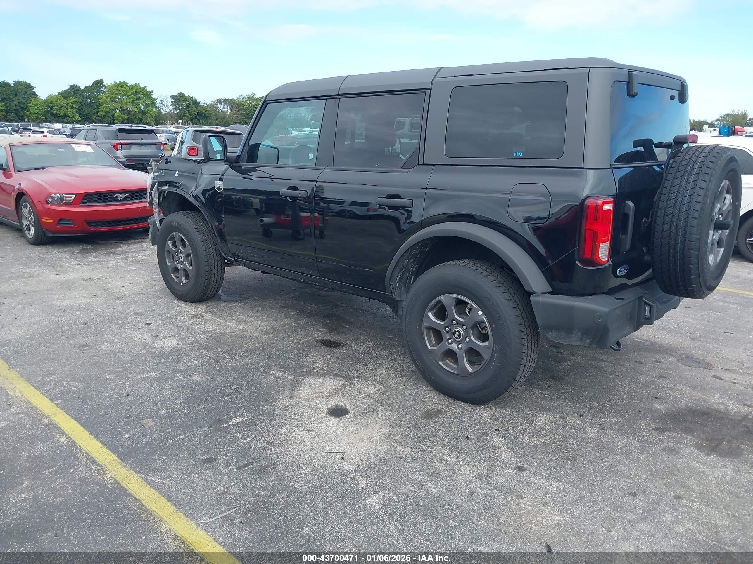 2025 Ford Bronco Big Bend Black vin: 1FMDE7BH3SLA43923