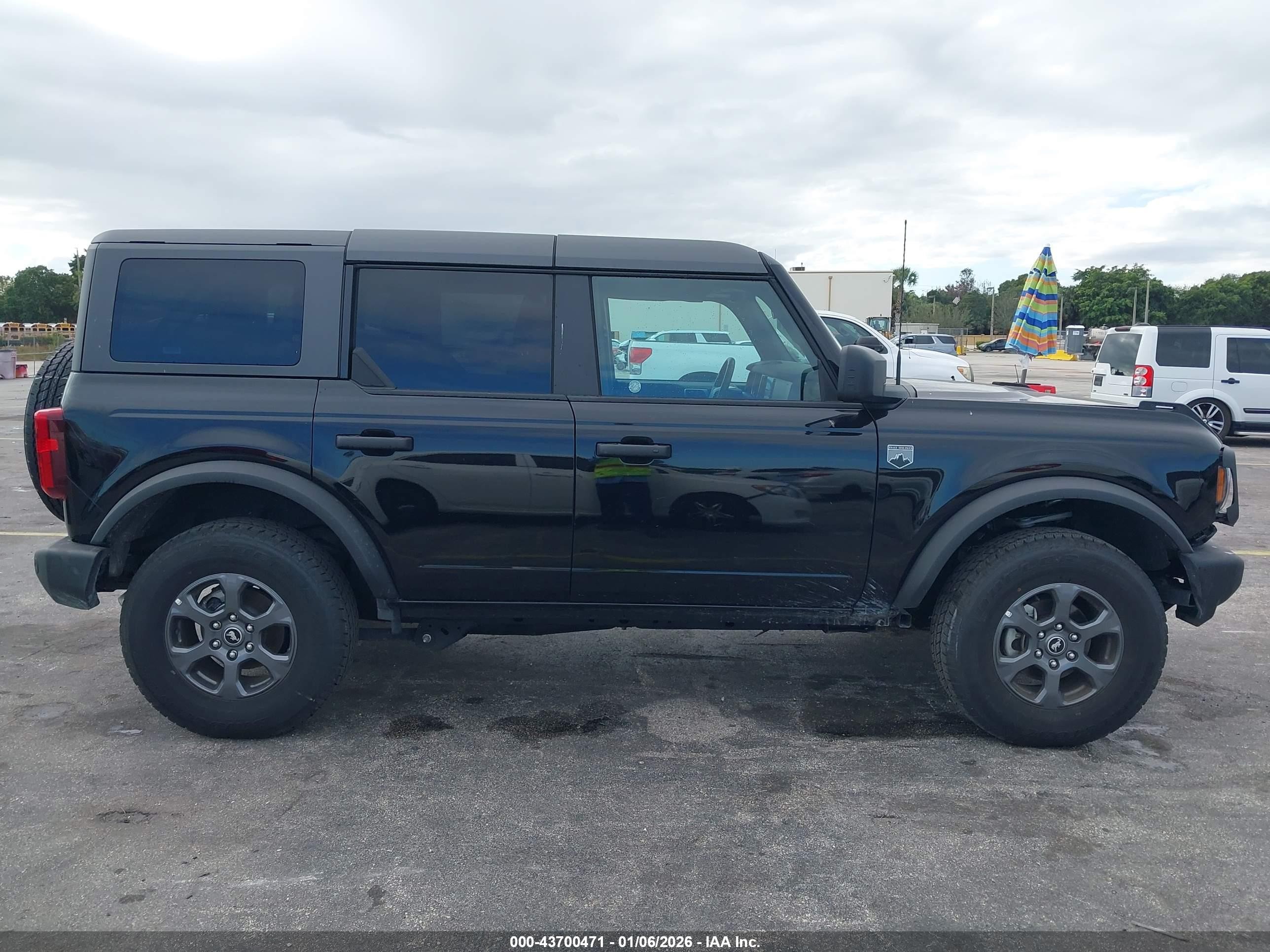 2025 Ford Bronco Big Bend Black vin: 1FMDE7BH3SLA43923
