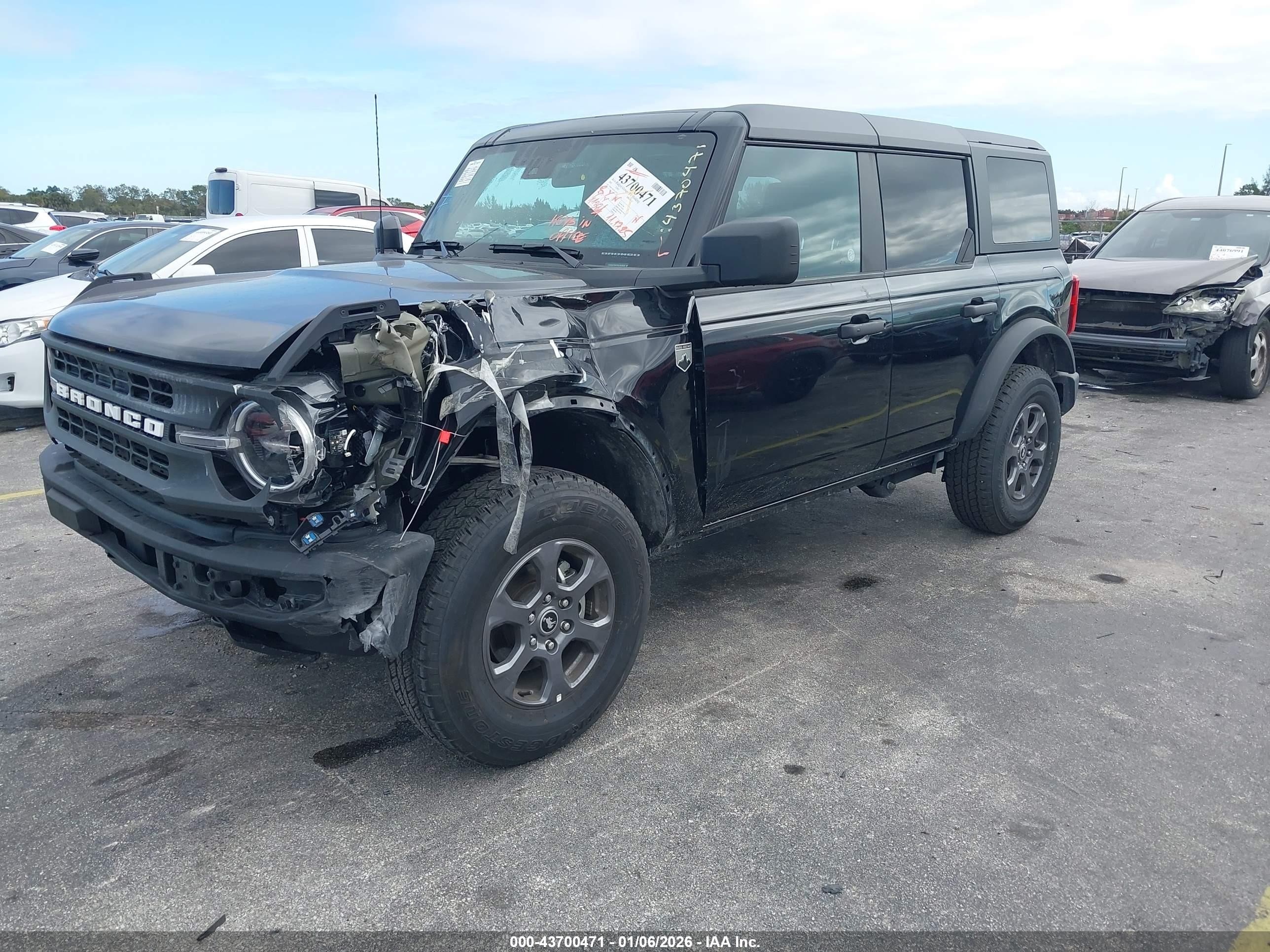 2025 Ford Bronco Big Bend Black vin: 1FMDE7BH3SLA43923