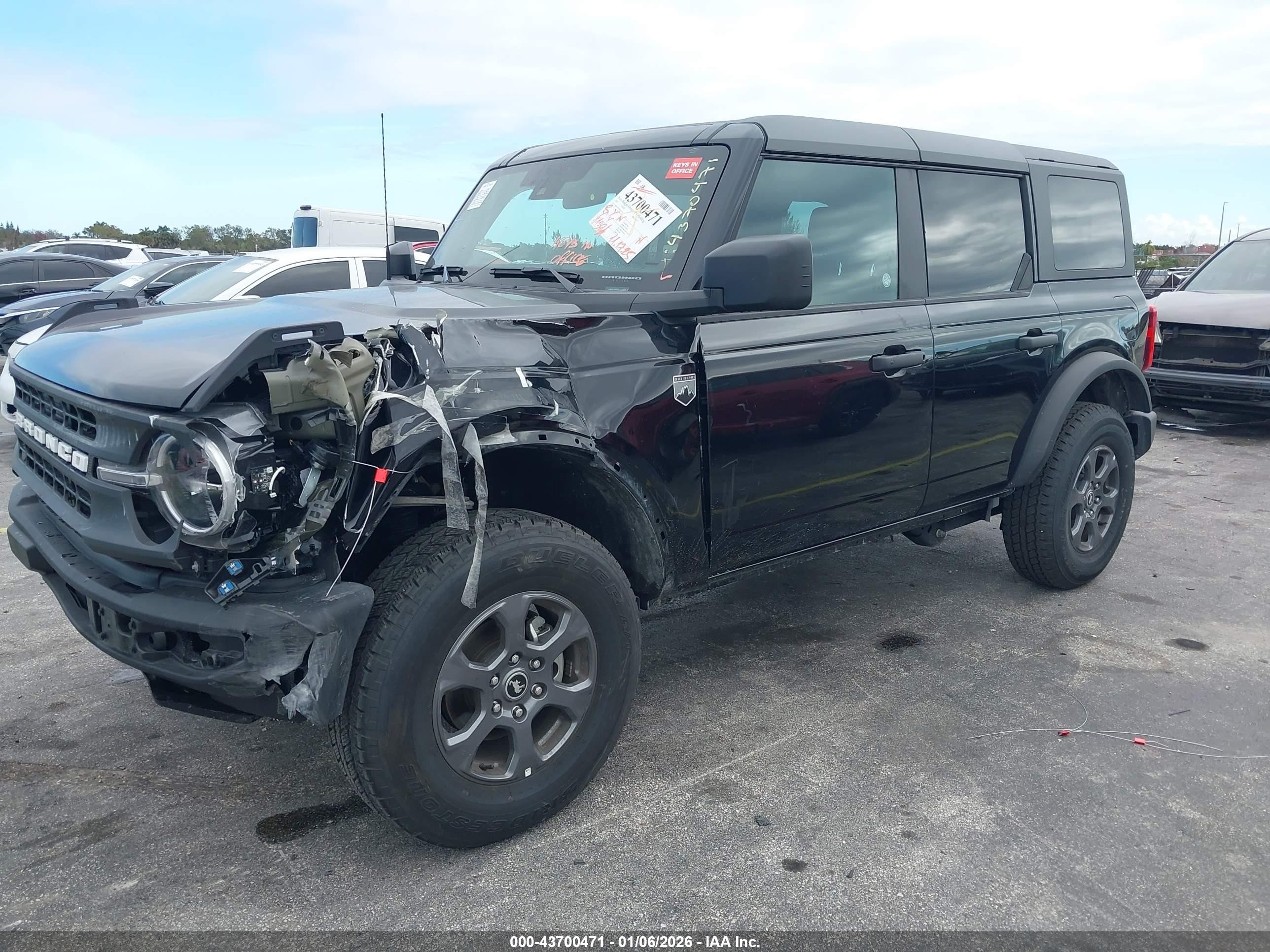 2025 Ford Bronco Big Bend Black vin: 1FMDE7BH3SLA43923