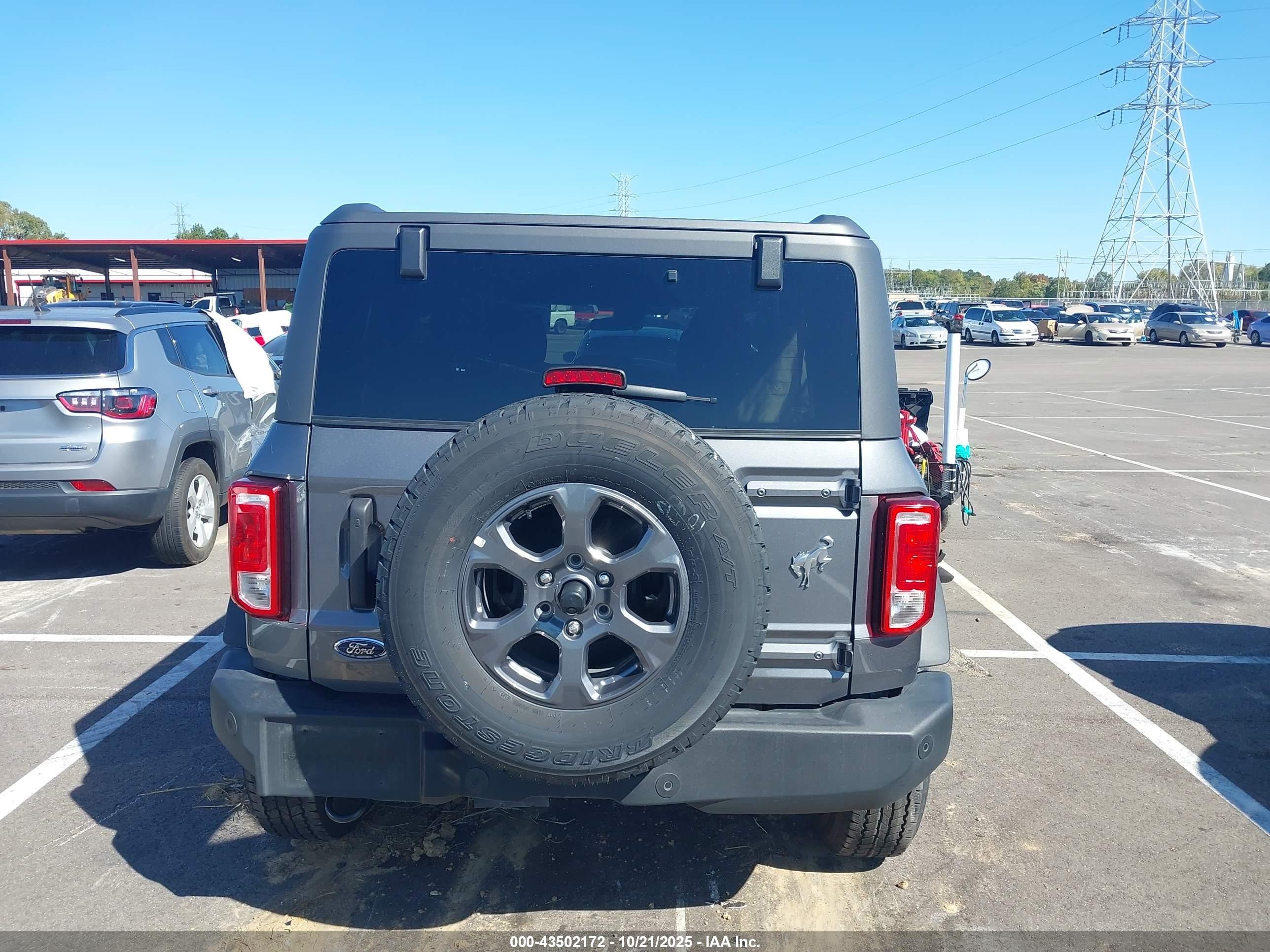 2025 Ford Bronco Big Bend Gray vin: 1FMDE7BH8SLA40239