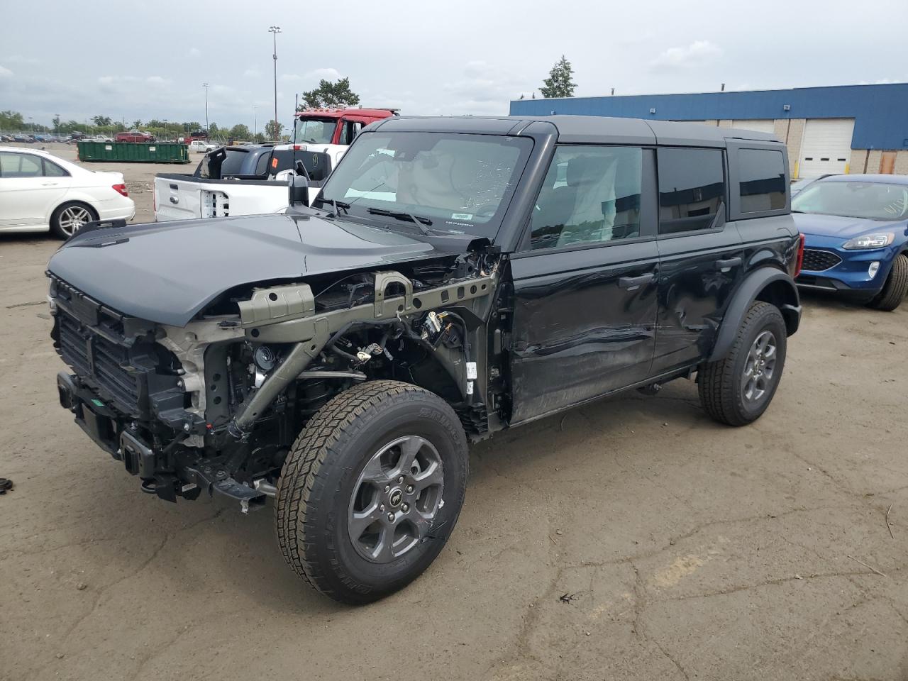 2025 Ford Bronco Big Bend Черный vin: 1FMDE7BH9SLA55560