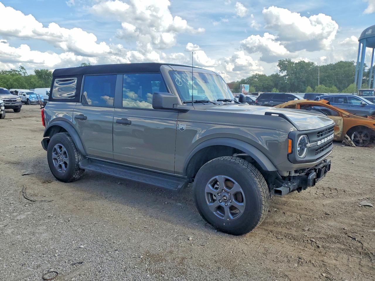 2025 Ford Bronco Big Bend Желто-коричневый vin: 1FMDE7BHXSLB00389