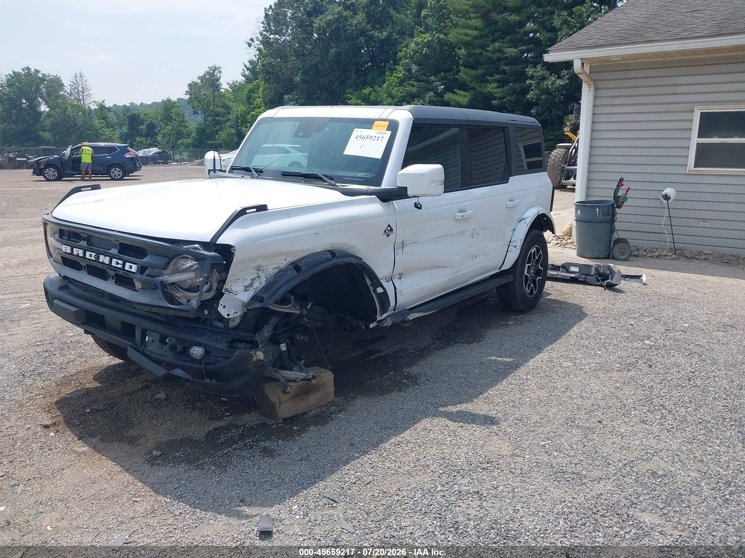 2024 Ford Bronco Outer Banks White vin: 1FMDE8BH1RLB21809