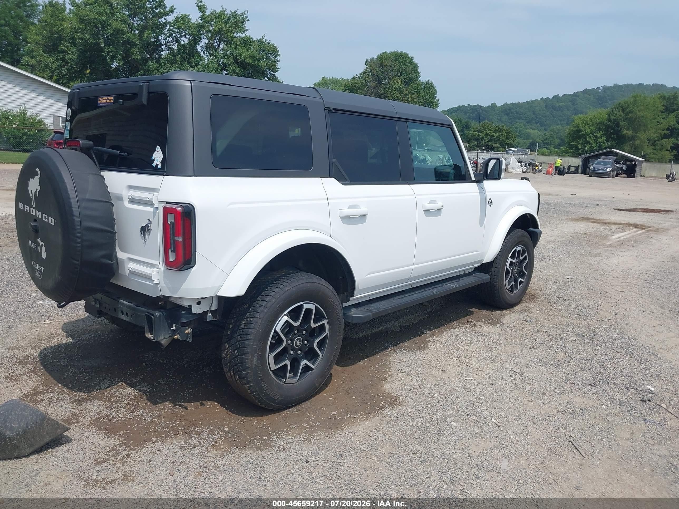 2024 Ford Bronco Outer Banks White vin: 1FMDE8BH1RLB21809