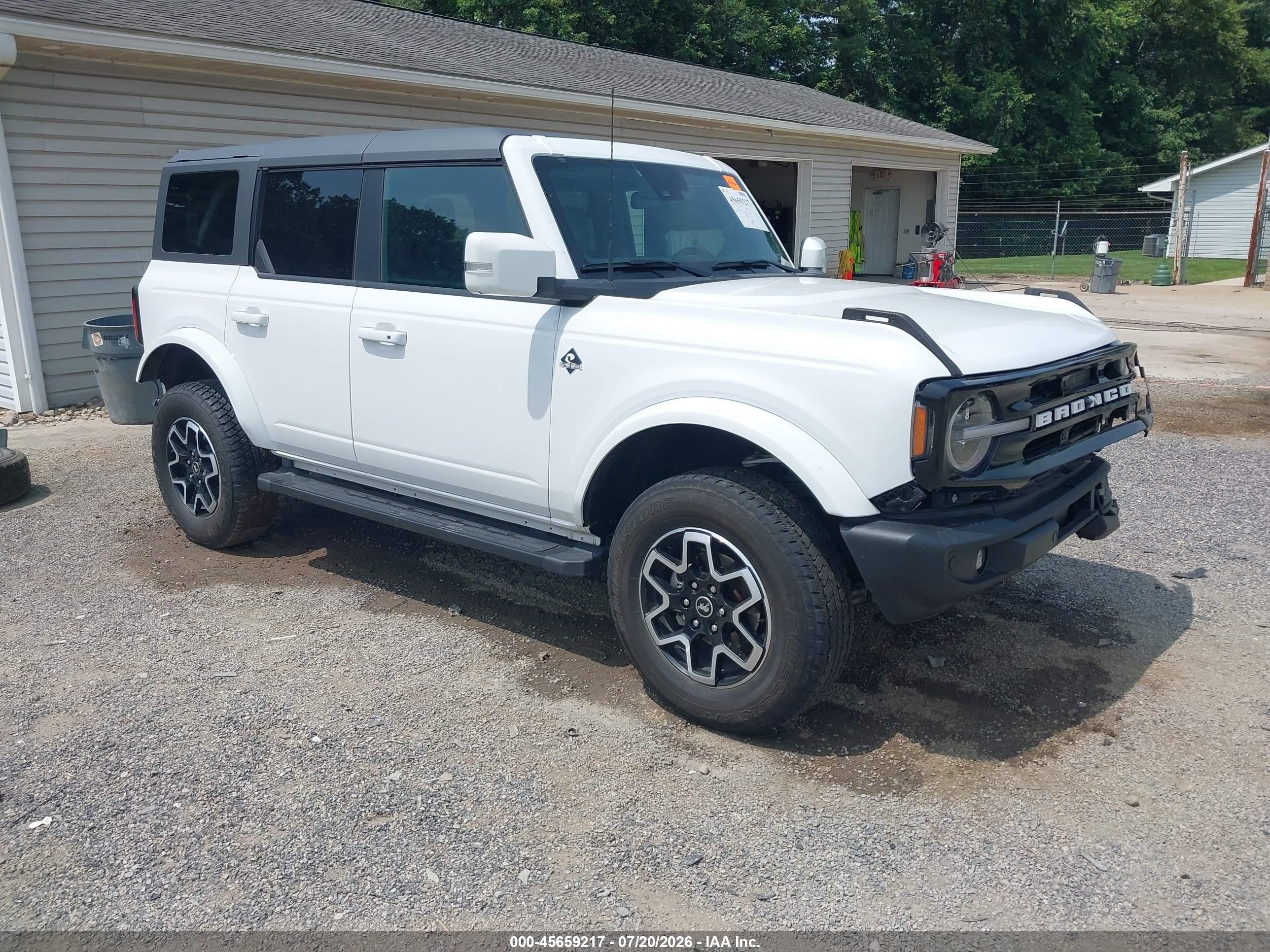 2024 Ford Bronco Outer Banks White vin: 1FMDE8BH1RLB21809