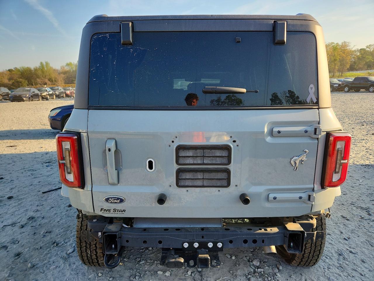 2024 Ford Bronco Outer Banks Gray vin: 1FMDE8BH3RLB15672