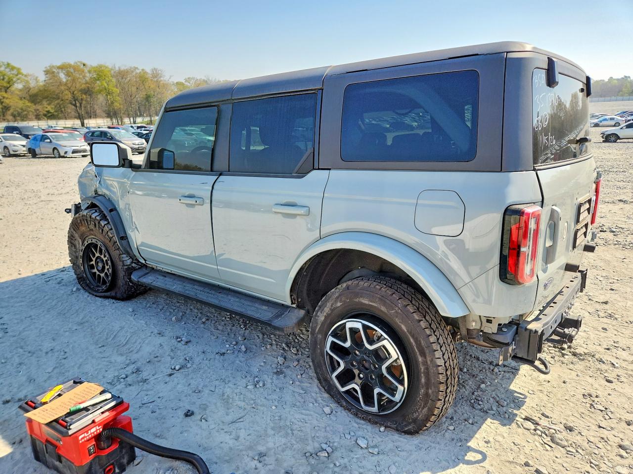 2024 Ford Bronco Outer Banks Gray vin: 1FMDE8BH3RLB15672