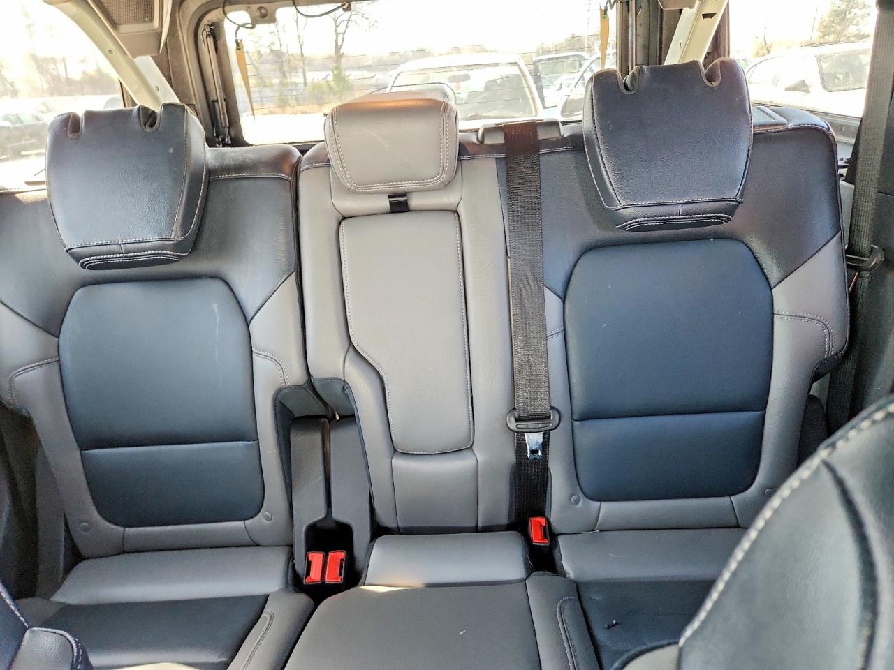 2024 Ford Bronco Outer Banks Gray vin: 1FMDE8BH3RLB15672