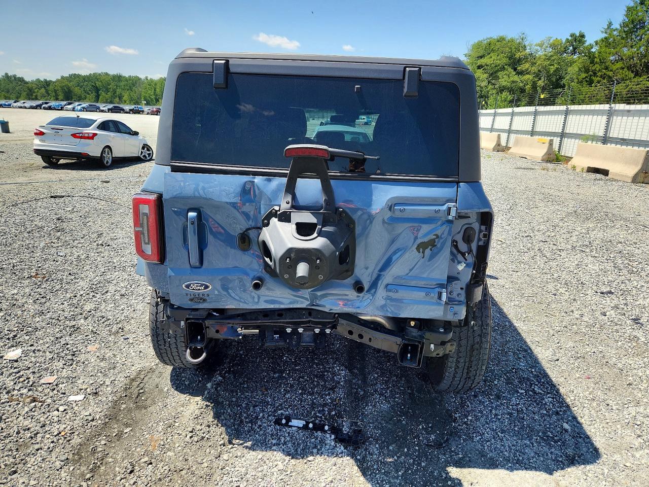 2024 Ford Bronco Outer Banks Blue vin: 1FMDE8BH8RLB34587