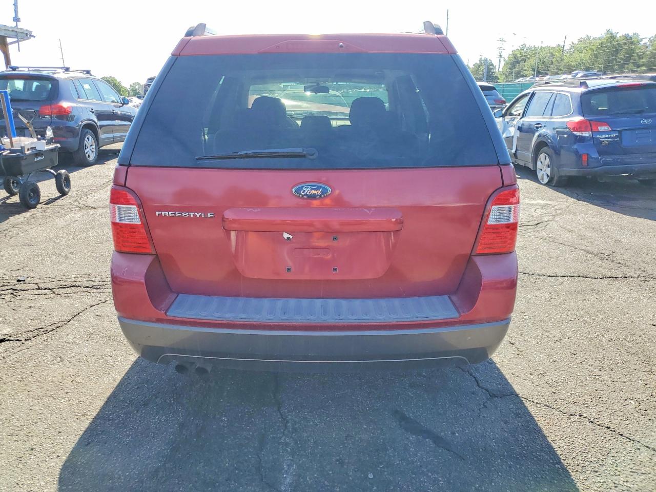 2005 Ford Freestyle Se Бордовый vin: 1FMDK01125GA62545
