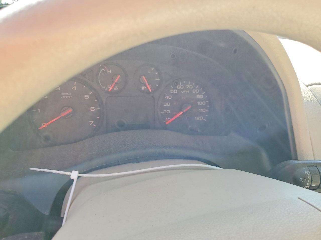 2005 Ford Freestyle Se Бордовый vin: 1FMDK01125GA62545