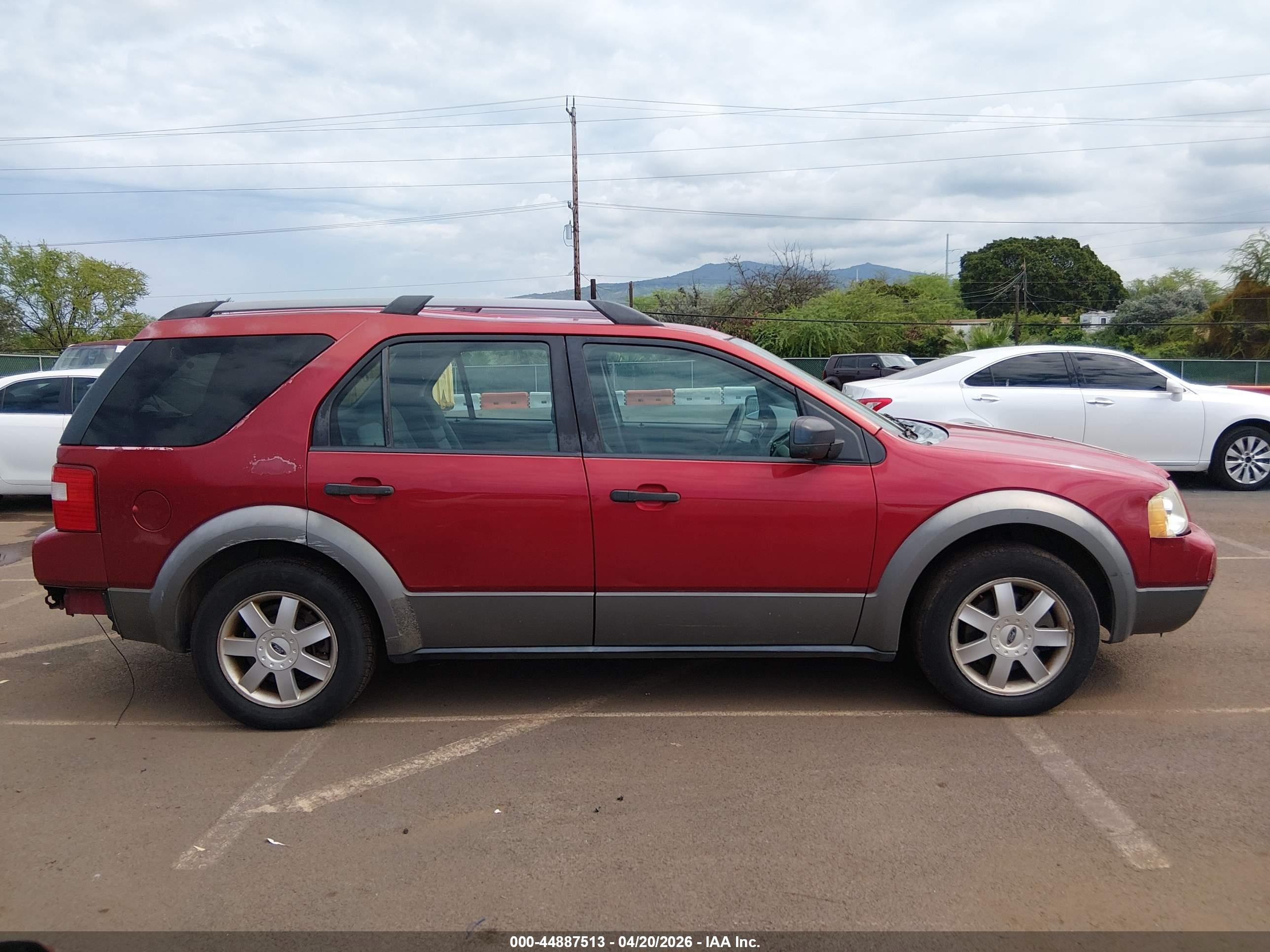 2005 Ford Freestyle Se Red vin: 1FMDK011X5GA28501