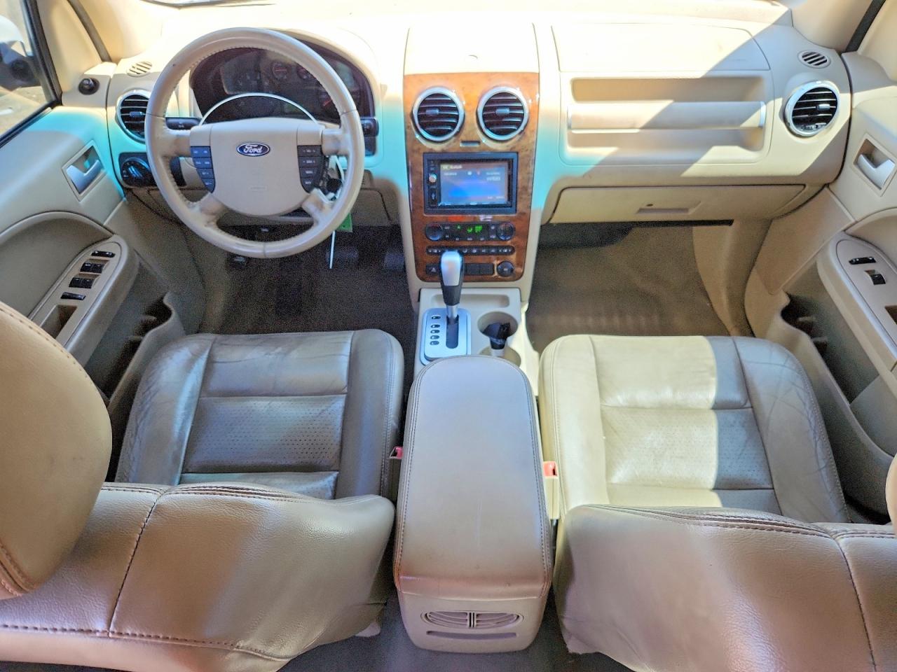 2007 Ford Freestyle Limited Белый vin: 1FMDK02137GA41690