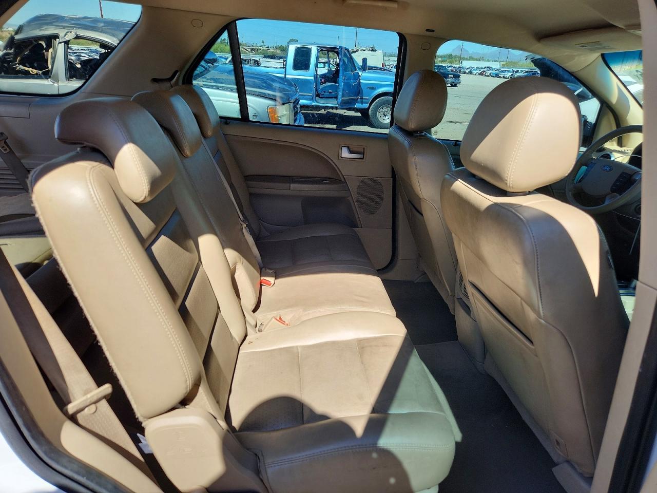2007 Ford Freestyle Limited Белый vin: 1FMDK02137GA41690