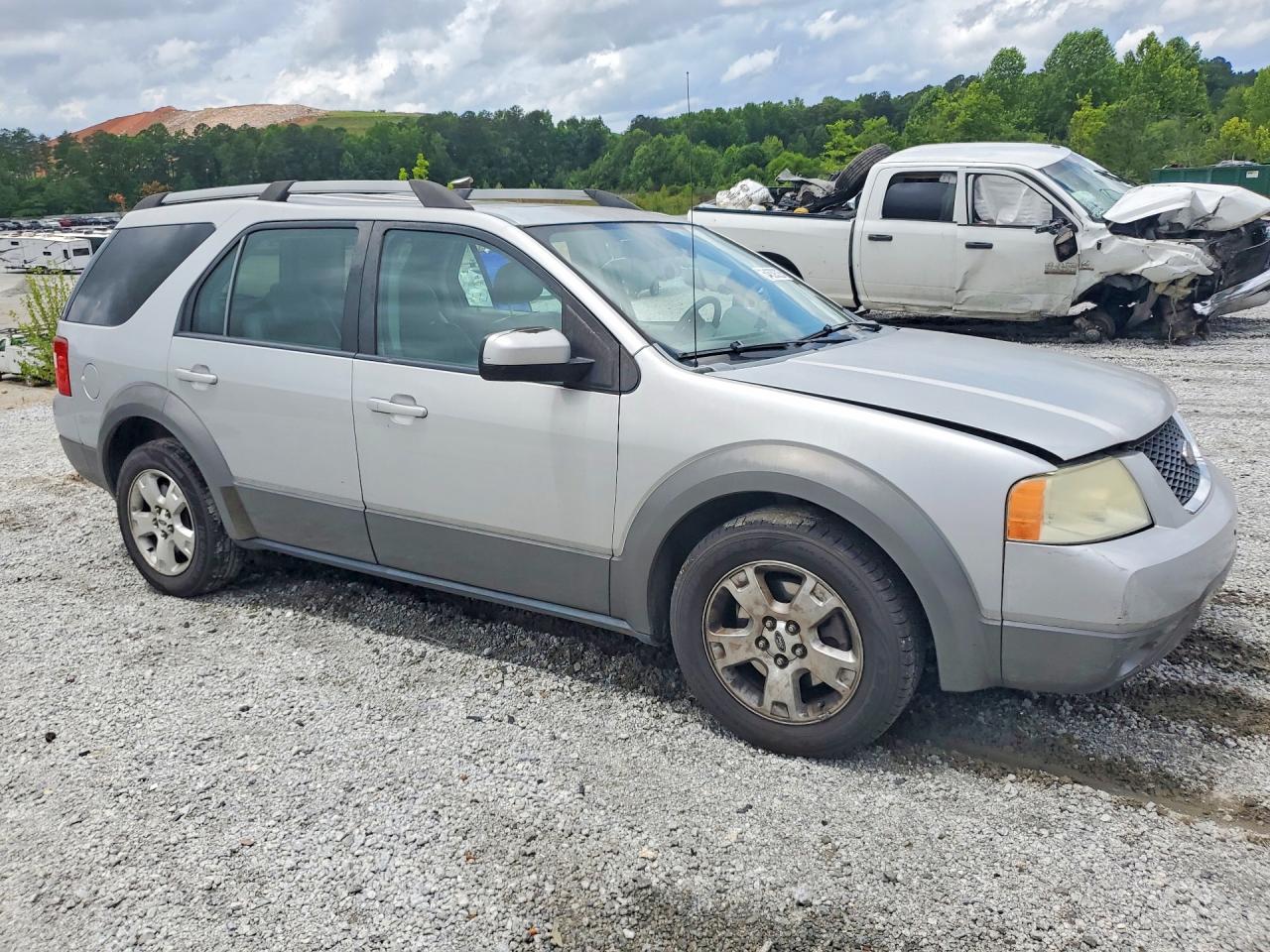 2005 Ford Freestyle Sel Silver vin: 1FMDK02165GA54186