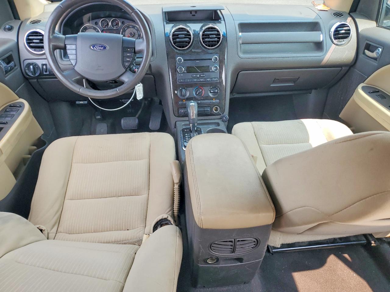 2008 Ford Taurus X Sel Red vin: 1FMDK02W08GA45824