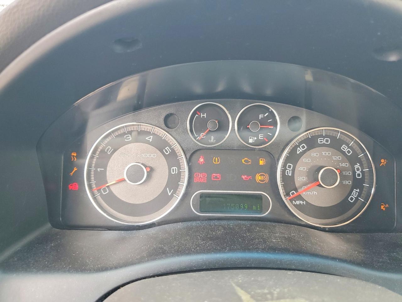 2008 Ford Taurus X Sel Red vin: 1FMDK02W08GA45824