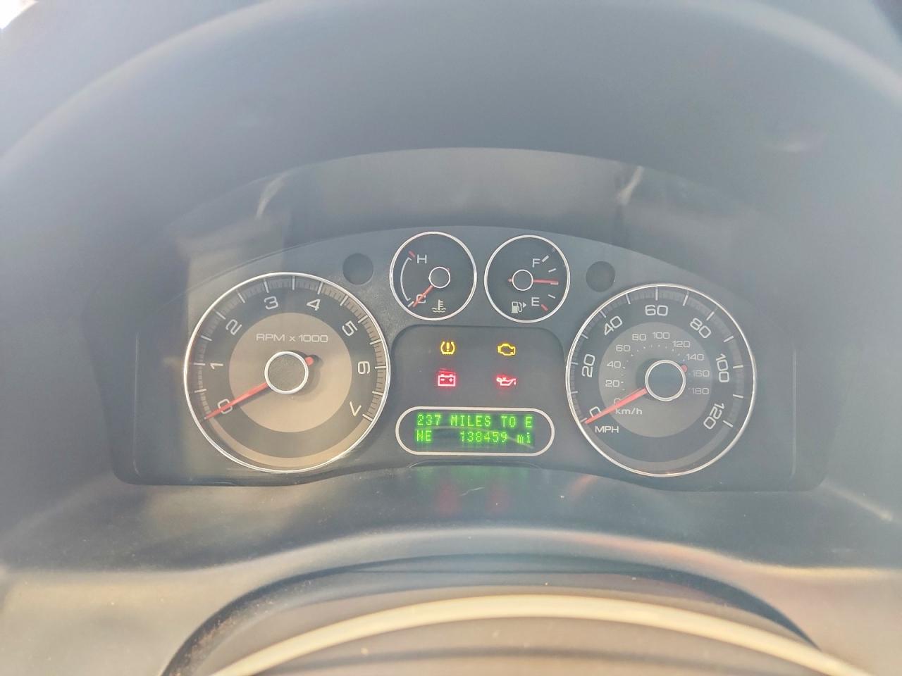 2009 Ford Taurus X Sel Red vin: 1FMDK02W09GA03722