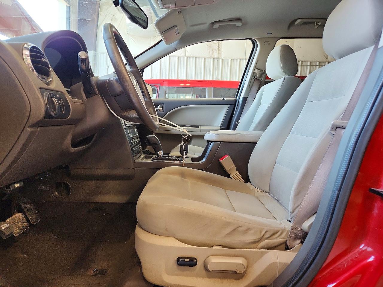 2009 Ford Taurus X Sel Red vin: 1FMDK02W09GA03722