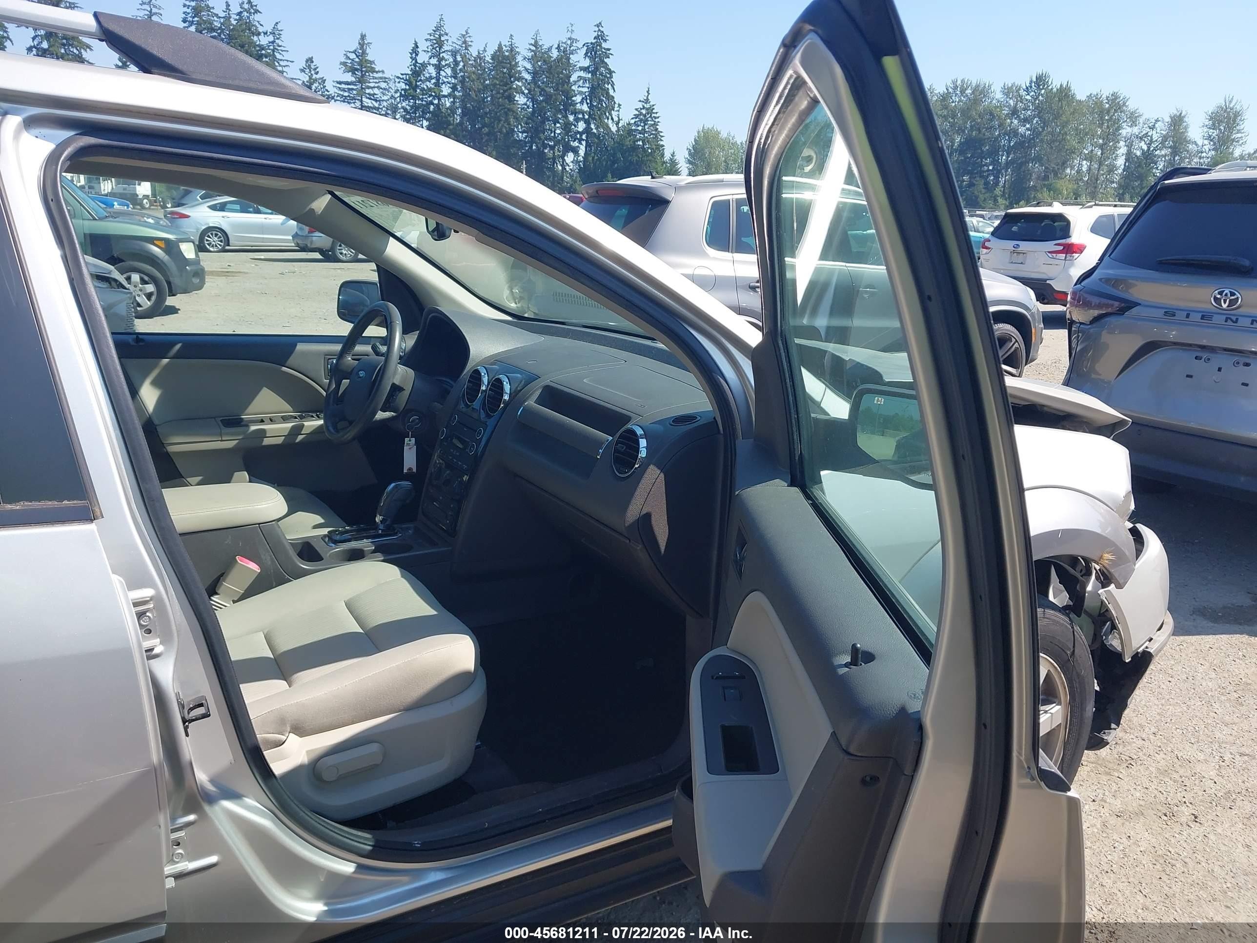 2008 Ford Taurus X Sel Золотой vin: 1FMDK02W18GA42222