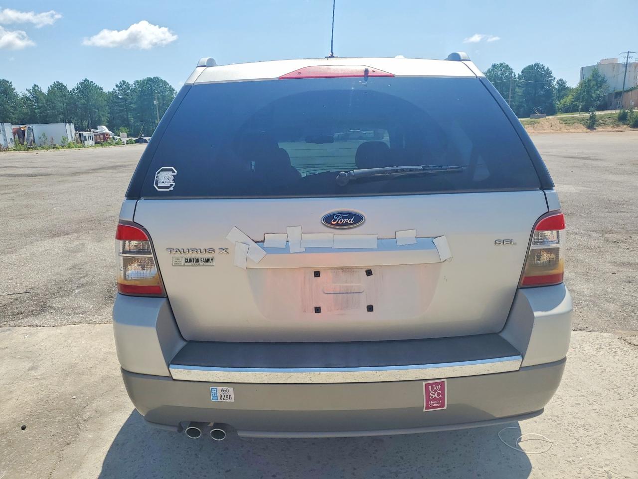 2008 Ford Taurus X Sel Cream vin: 1FMDK02W28GA33366