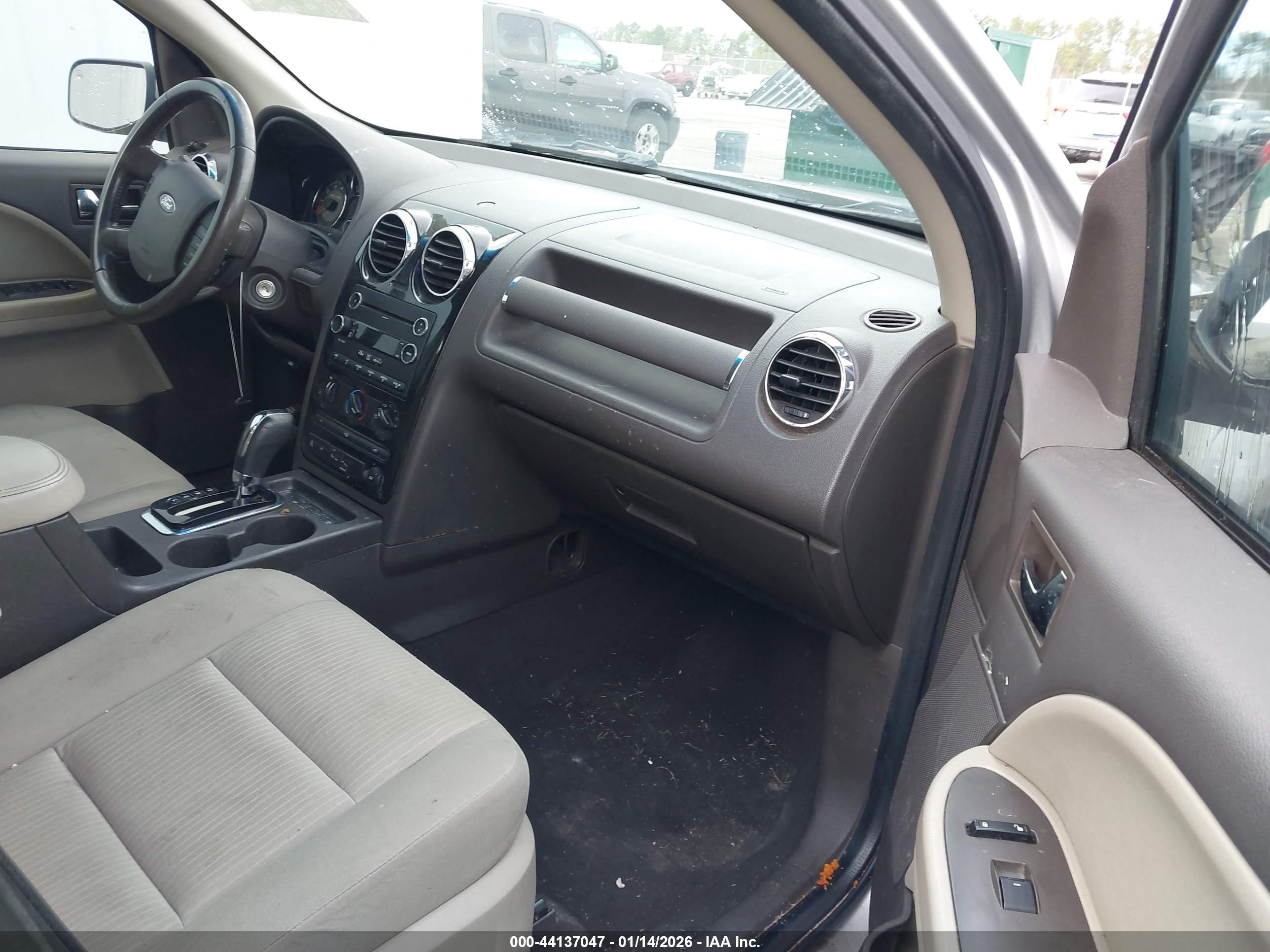 2009 Ford Taurus X Sel Silver vin: 1FMDK02W29GA04631