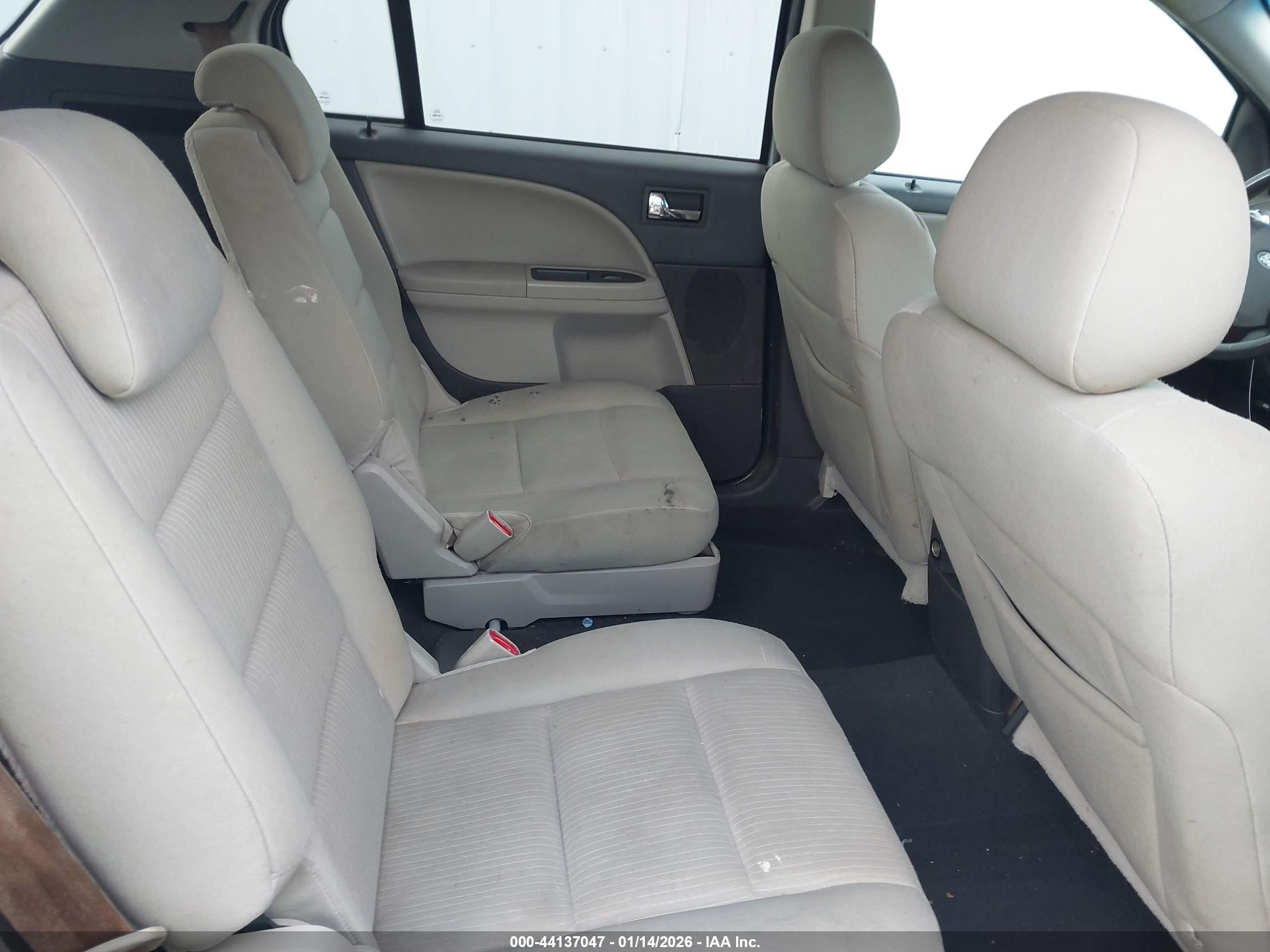 2009 Ford Taurus X Sel Silver vin: 1FMDK02W29GA04631