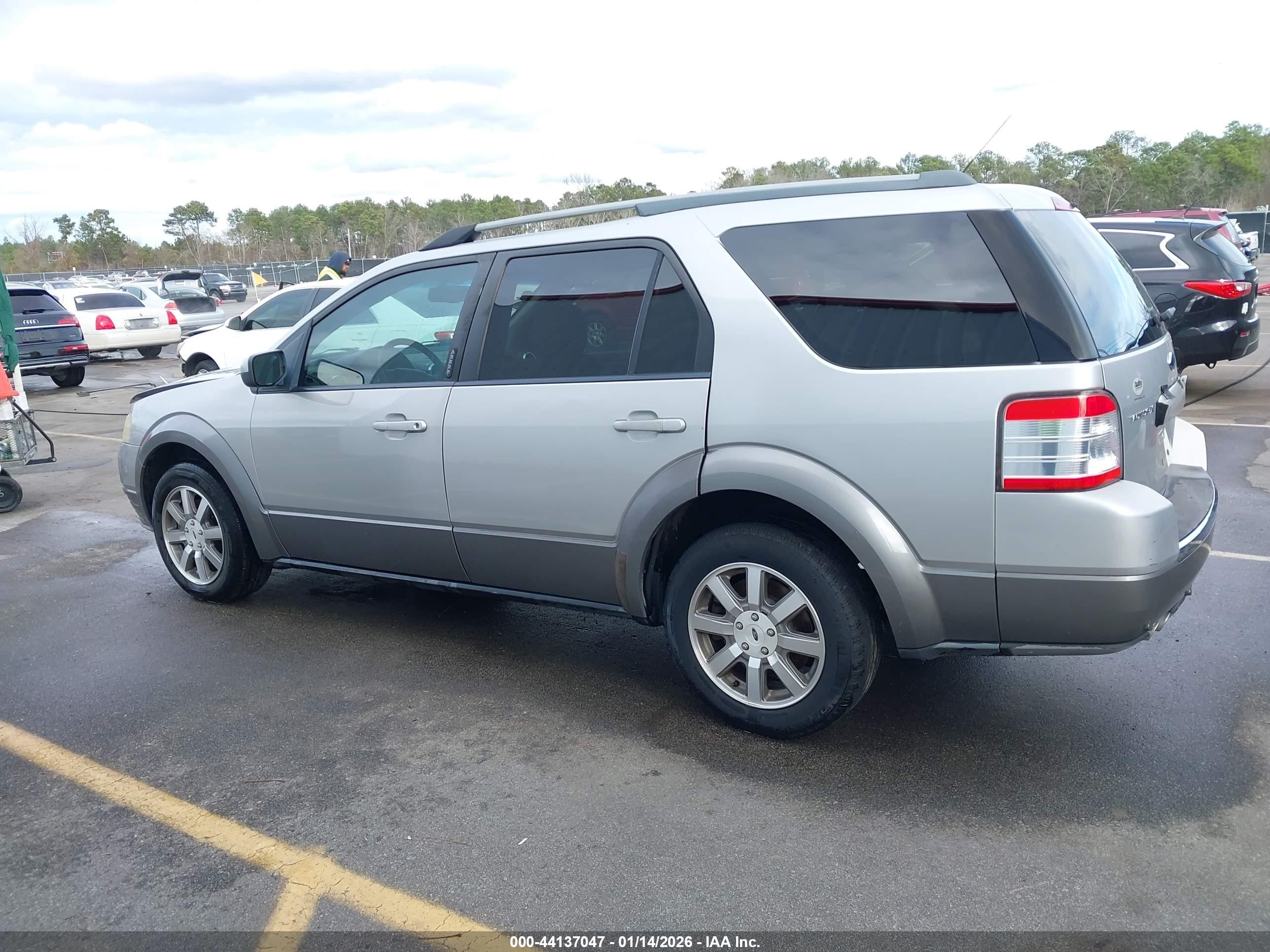 2009 Ford Taurus X Sel Silver vin: 1FMDK02W29GA04631