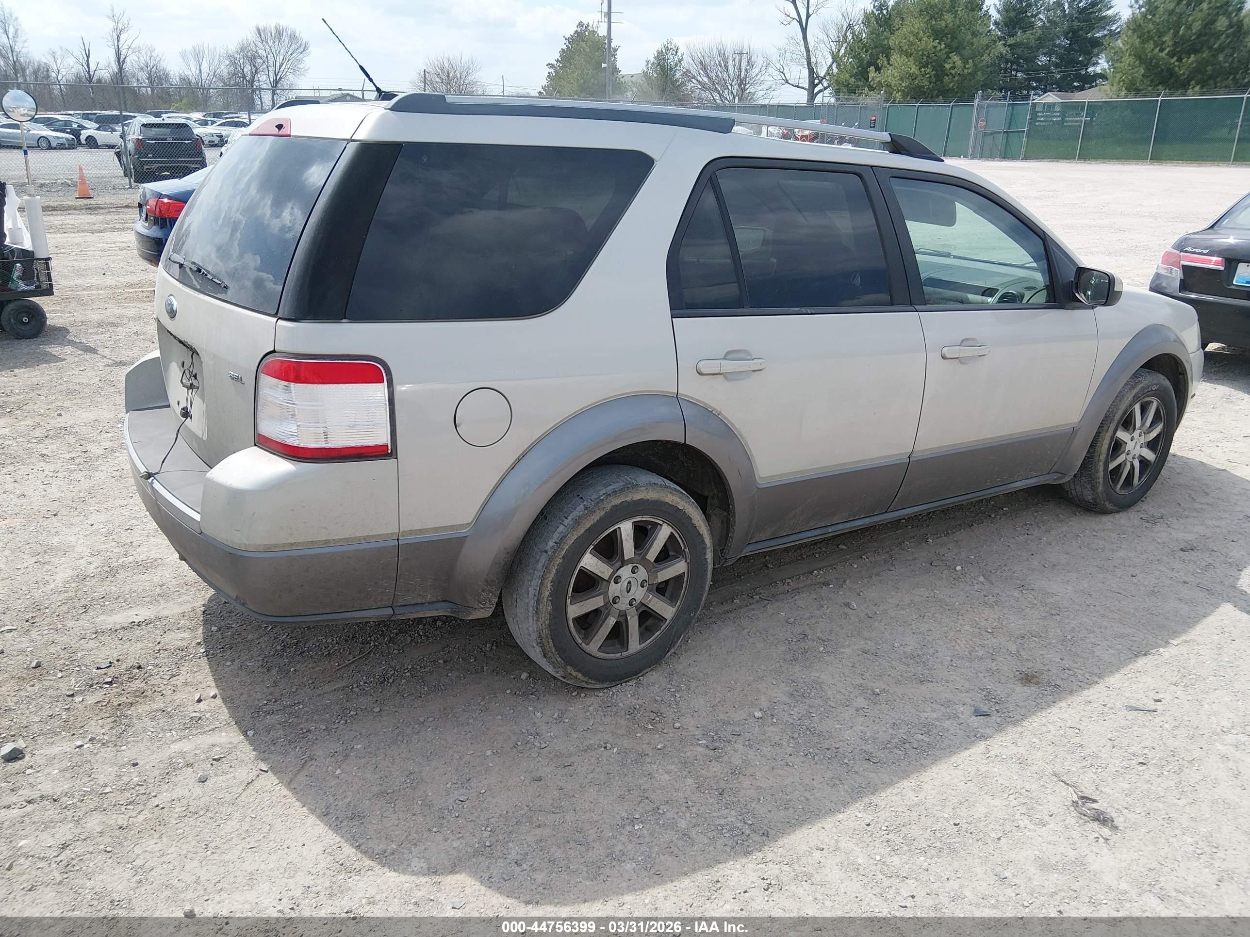 2008 Ford Taurus X Sel Gold vin: 1FMDK02W48GA30288
