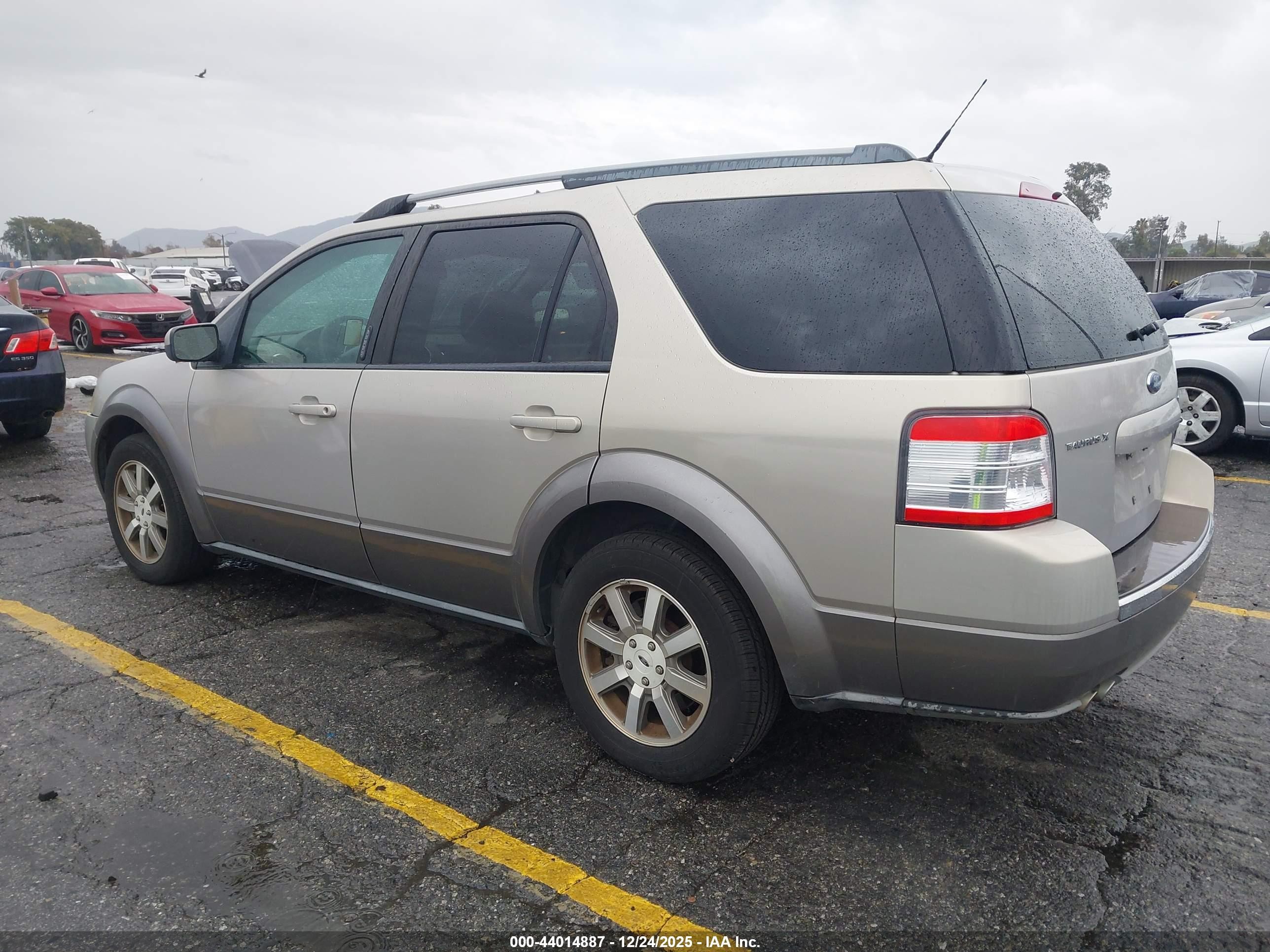 2009 Ford Taurus X Sel Золотой vin: 1FMDK02W49GA05456