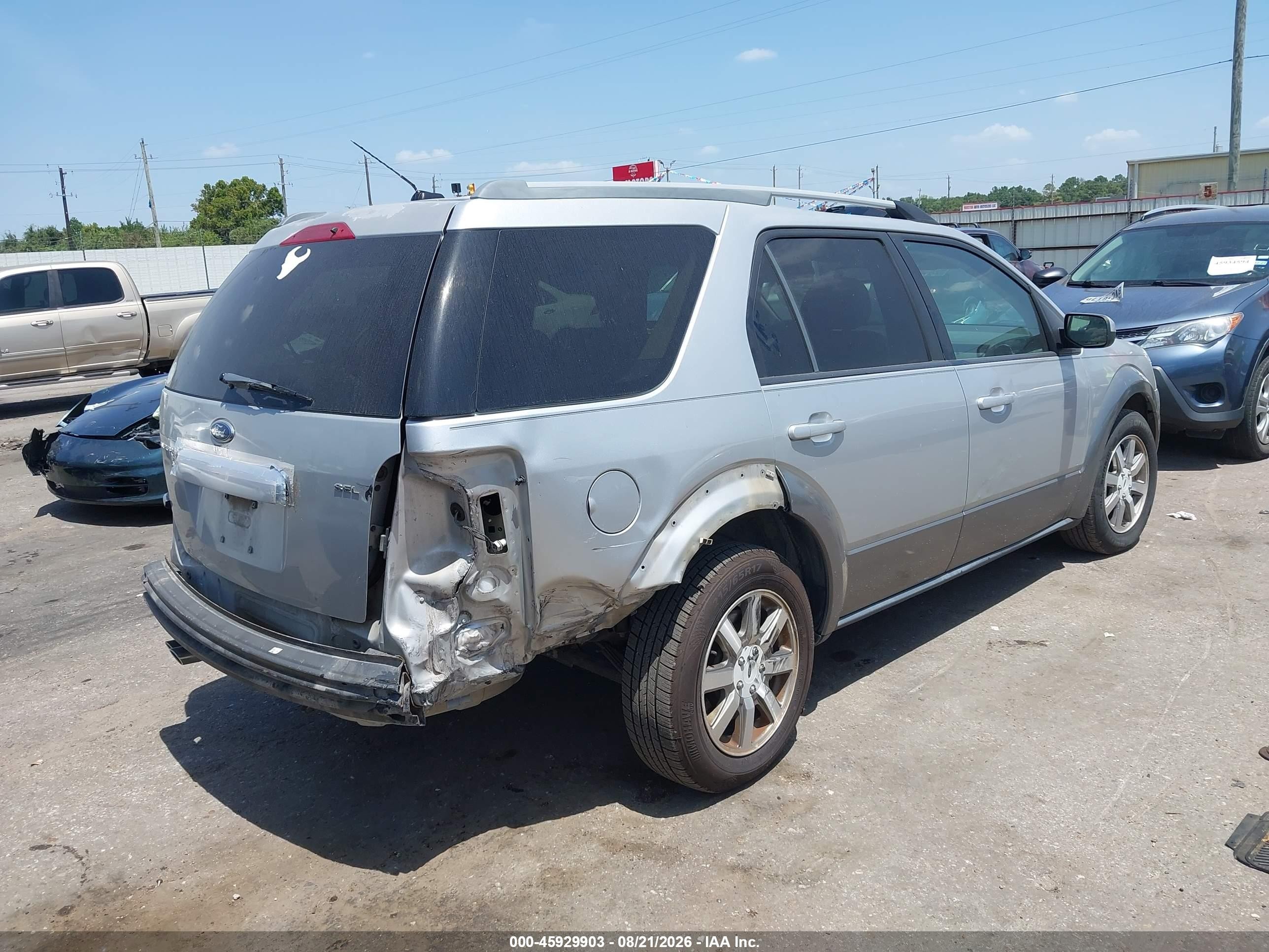 2009 Ford Taurus X Sel Silver vin: 1FMDK02W69GA05538