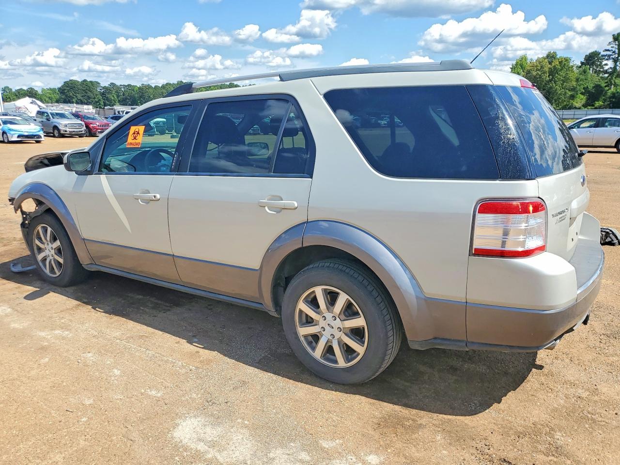 2008 Ford Taurus X Sel Бежевый vin: 1FMDK02W88GA21755
