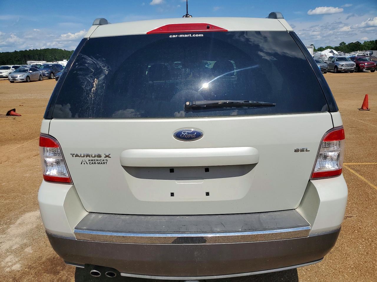 2008 Ford Taurus X Sel Бежевый vin: 1FMDK02W88GA21755