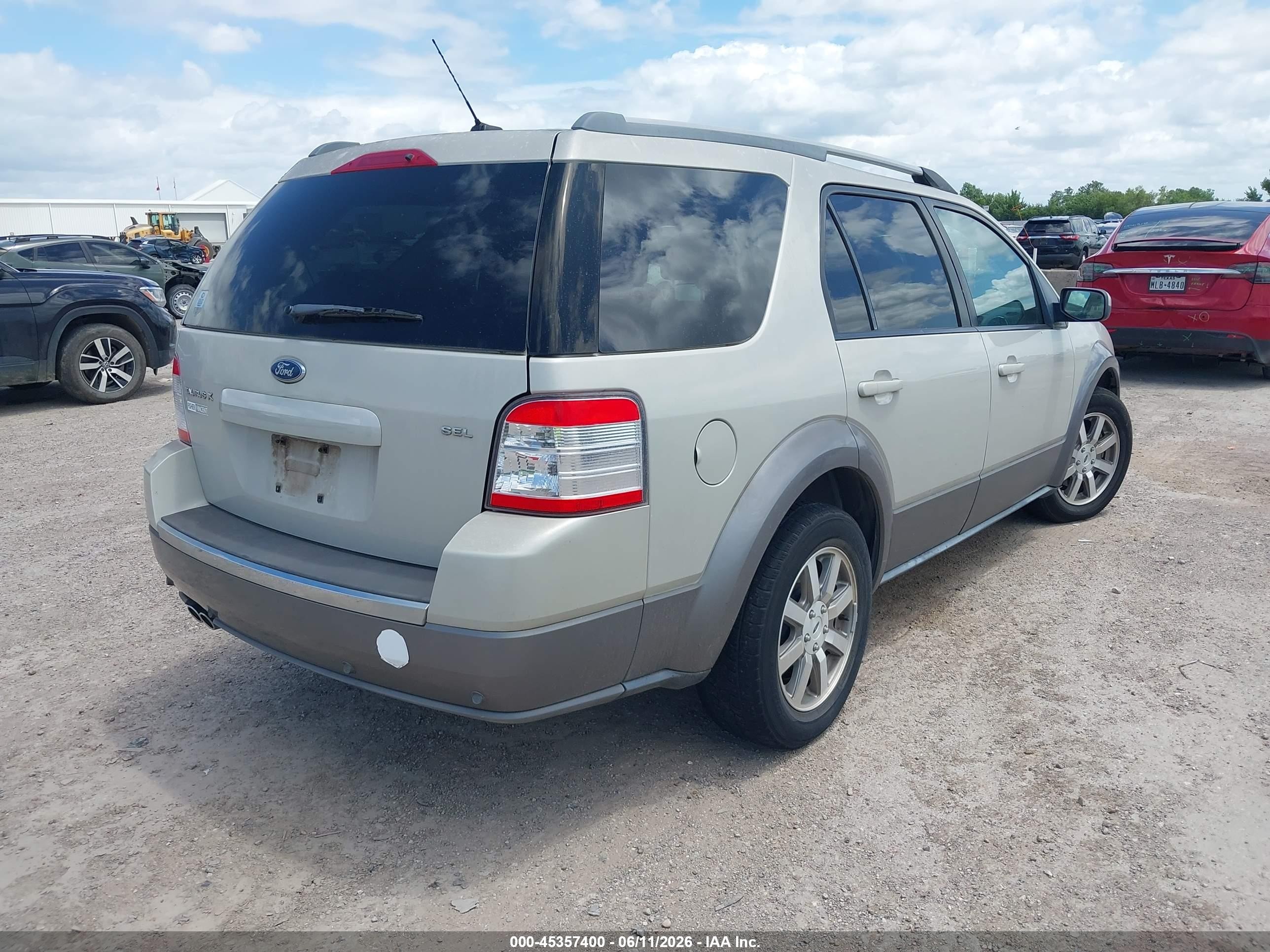 2008 Ford Taurus X Sel Tan vin: 1FMDK02W88GA24154