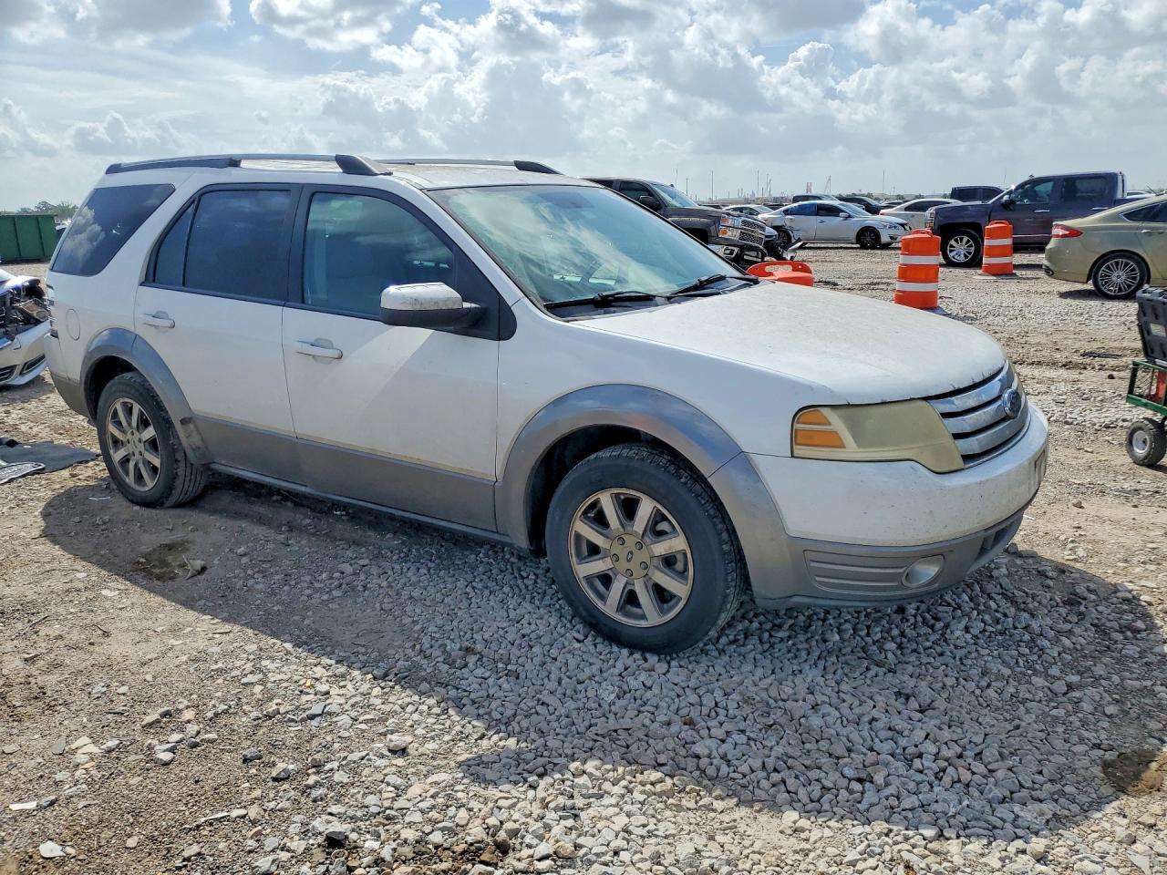 2008 Ford Taurus X Sel Silver vin: 1FMDK02W88GA25742