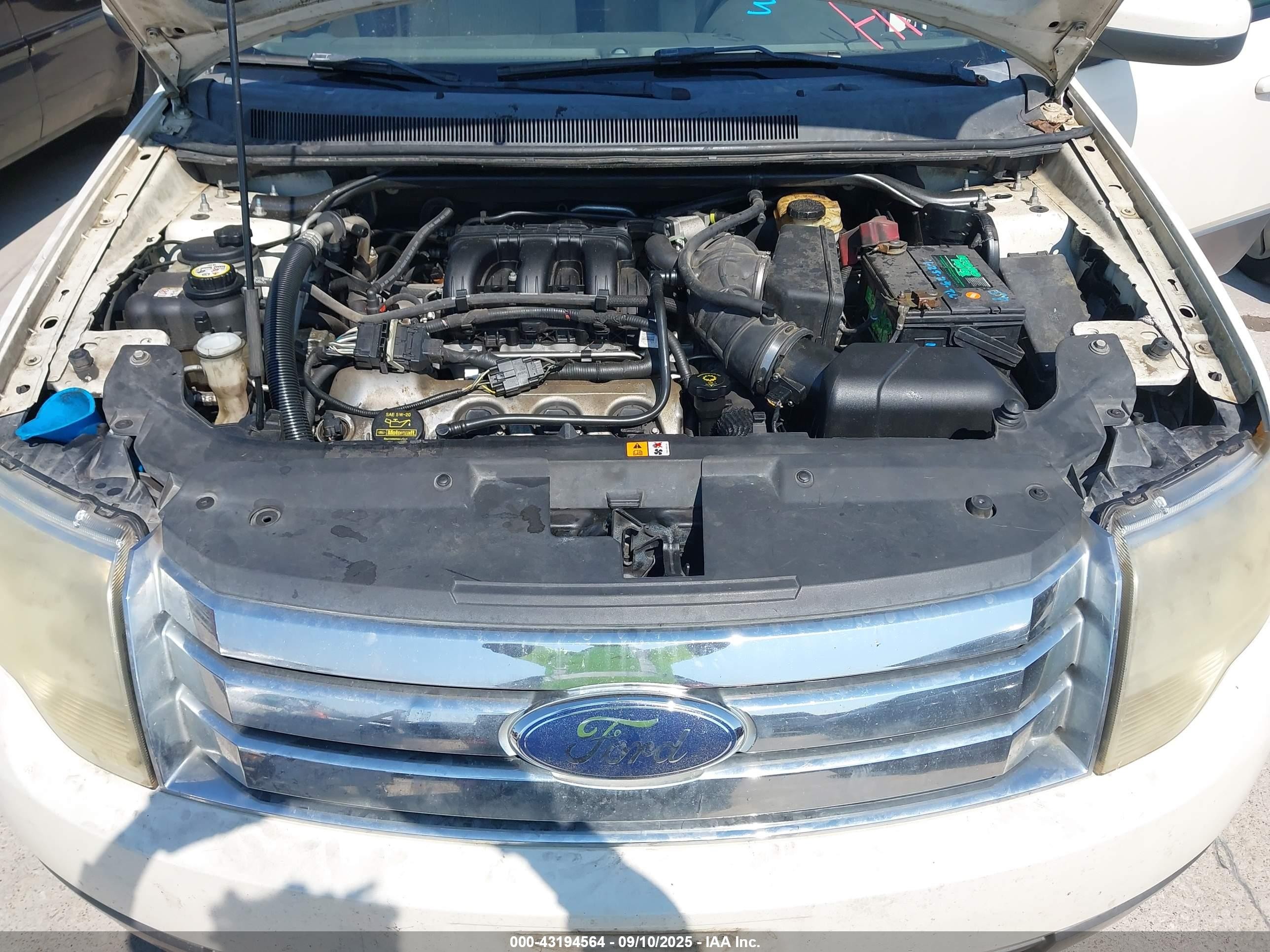 2009 Ford Taurus X Sel Cream vin: 1FMDK02WX9GA03484