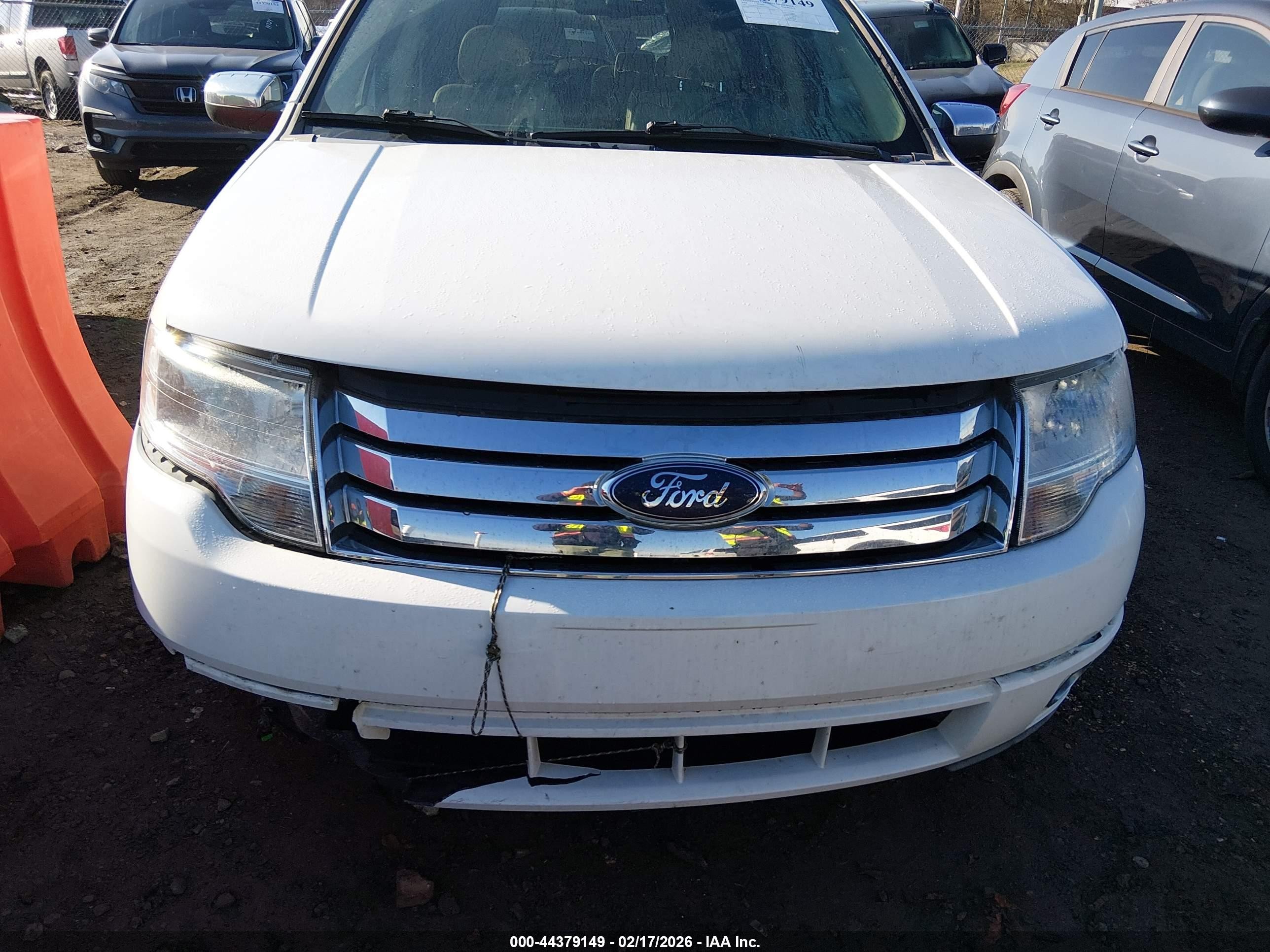 2008 Ford Taurus X Limited White vin: 1FMDK03W18GA00647