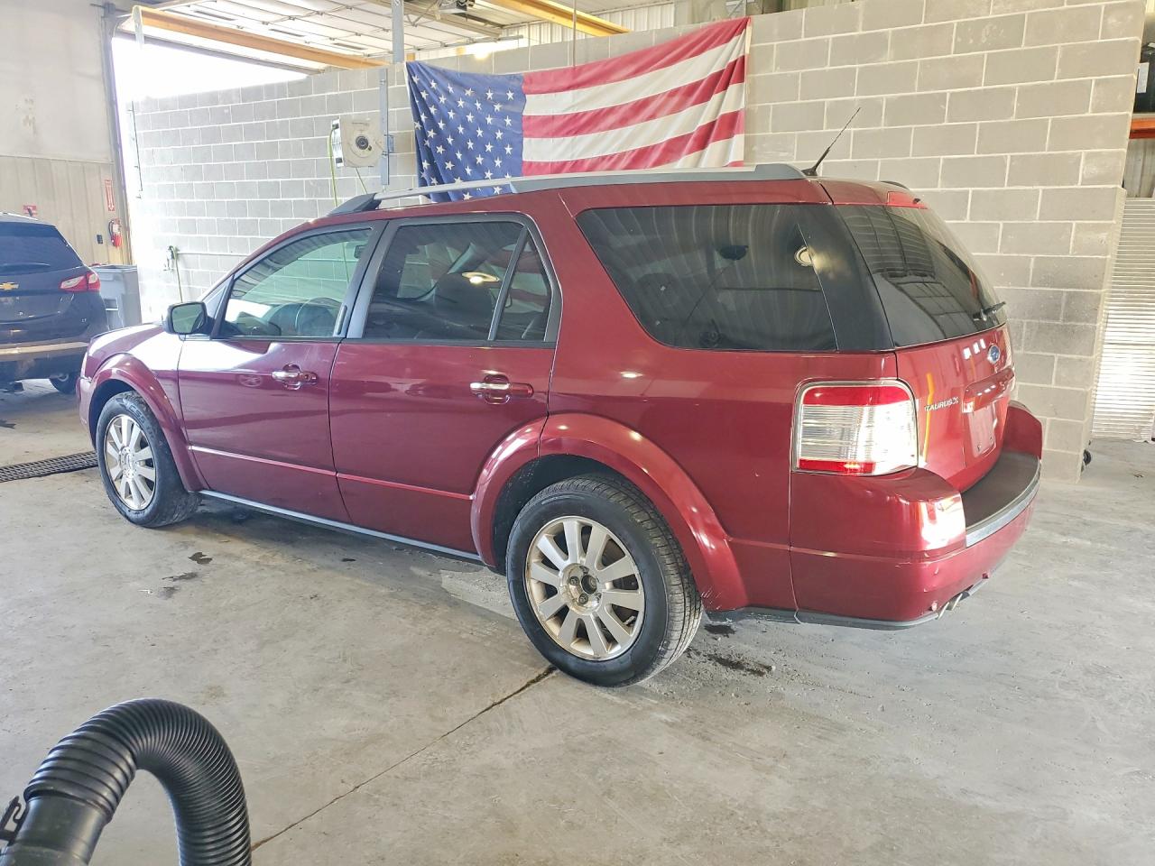 2008 Ford Taurus X Limited Burgundy vin: 1FMDK03W18GA01135
