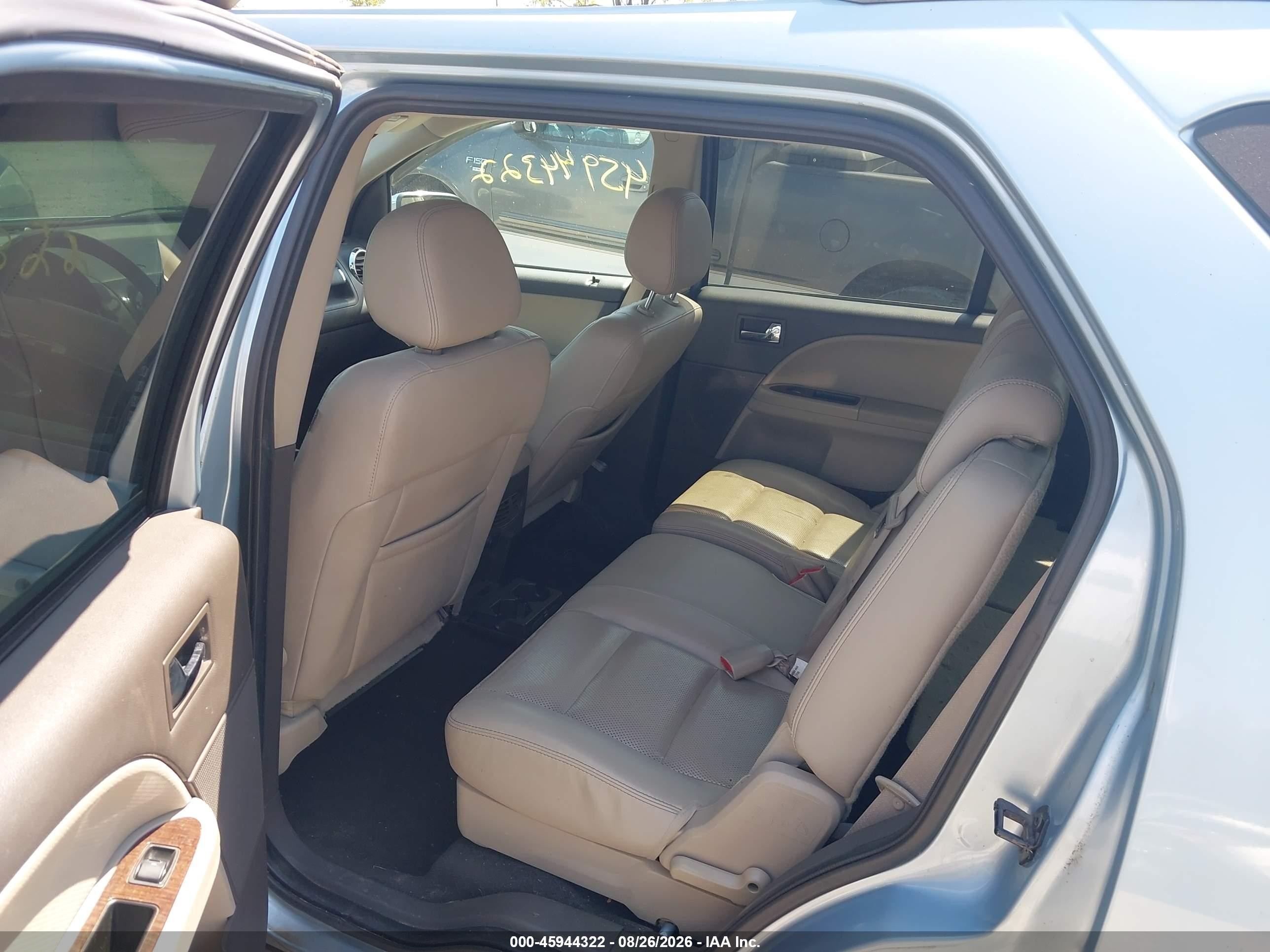 2008 Ford Taurus X Limited Silver vin: 1FMDK03W98GA12822