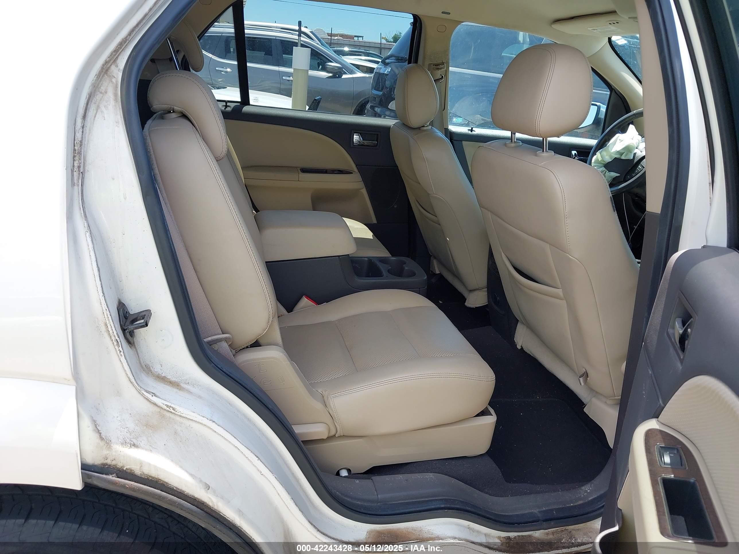 2009 Ford Taurus X Limited White vin: 1FMDK03W99GA03698